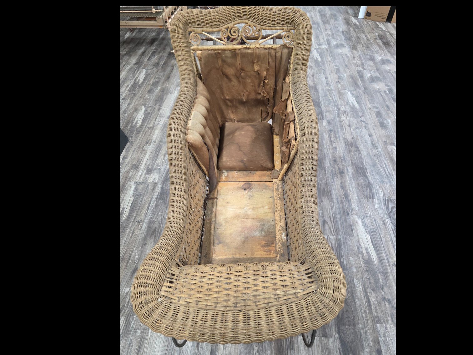 Image for SUCCESS: New Year’s Day LIVE Auction — An Annual Tradition