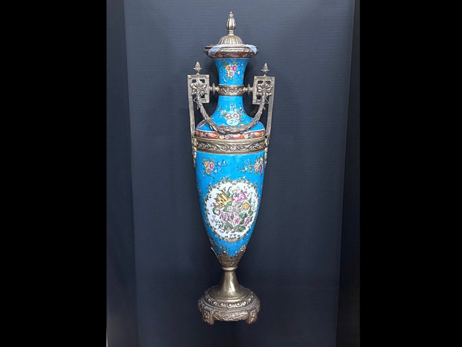 Image for SUCCESS: New Year’s Day LIVE Auction — An Annual Tradition