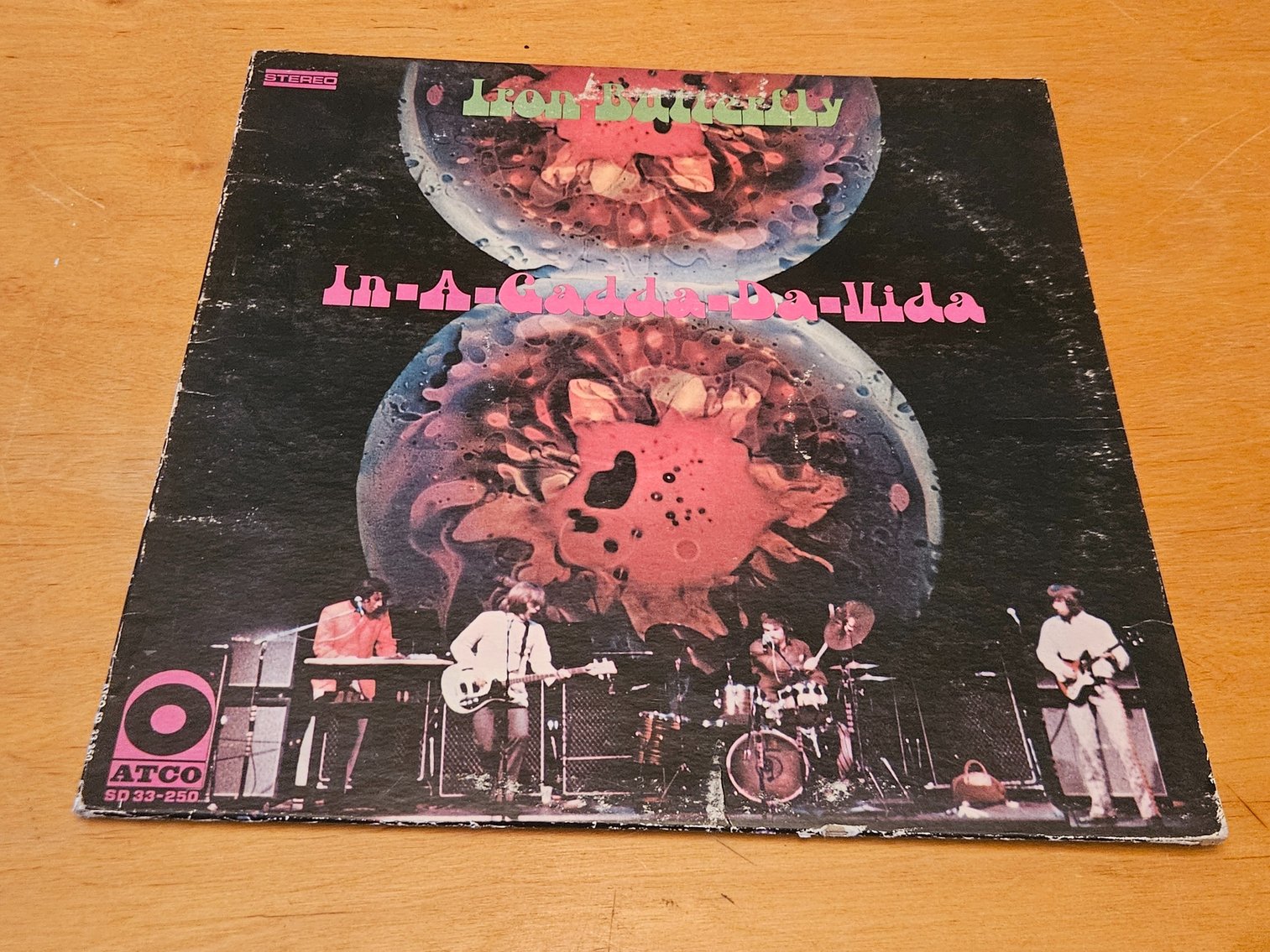 Image for Sold! Vinyl Vault 2: Rare Record & Signed Music Memorabilia Auction Results - $4,387 realized