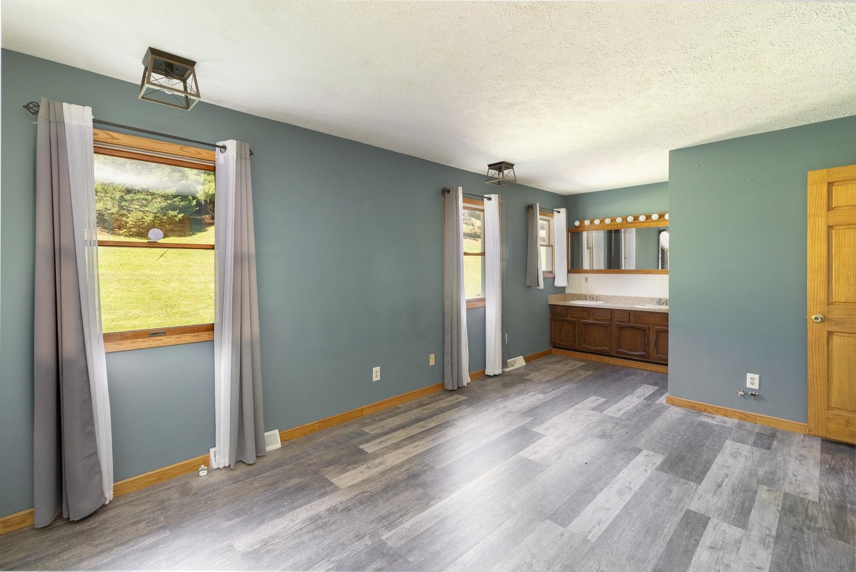 Image for SOLD $115,500 - Move-in Ready 4 Bedroom on 2.86 Acres