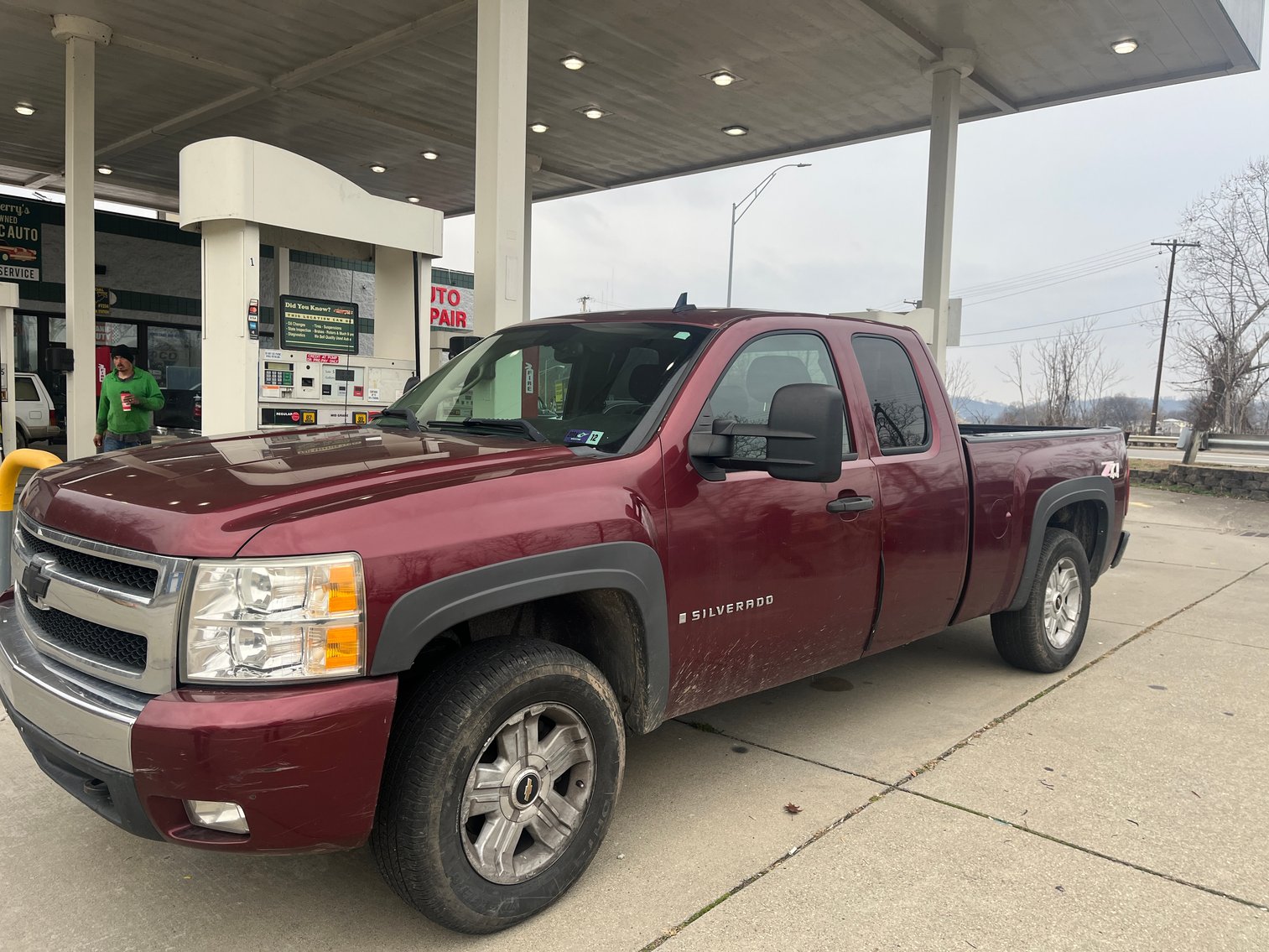 Image for South Charleston, WV - Vehicles, Mechanic Shop Tools, Fork Lift, Signs, and More!