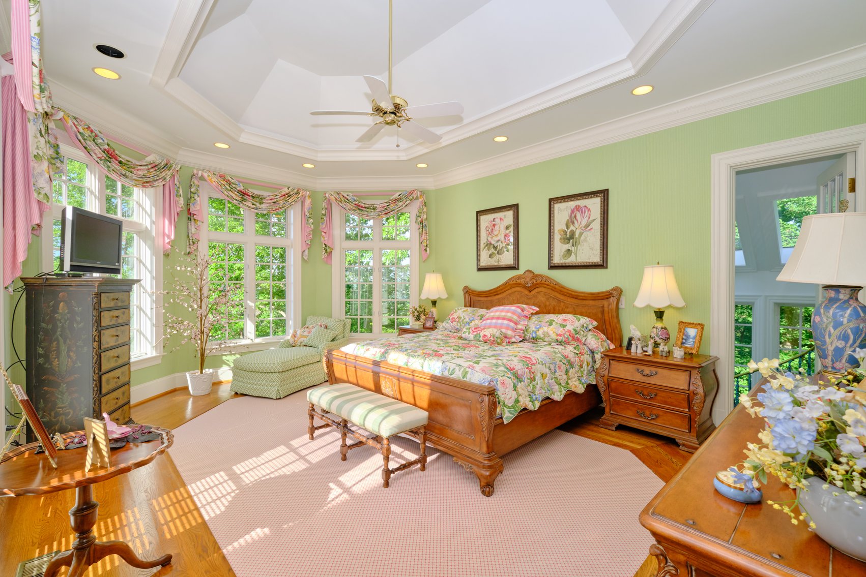 Image for SOLD $1,255,000 - 4 Bedroom Colonial Style Home