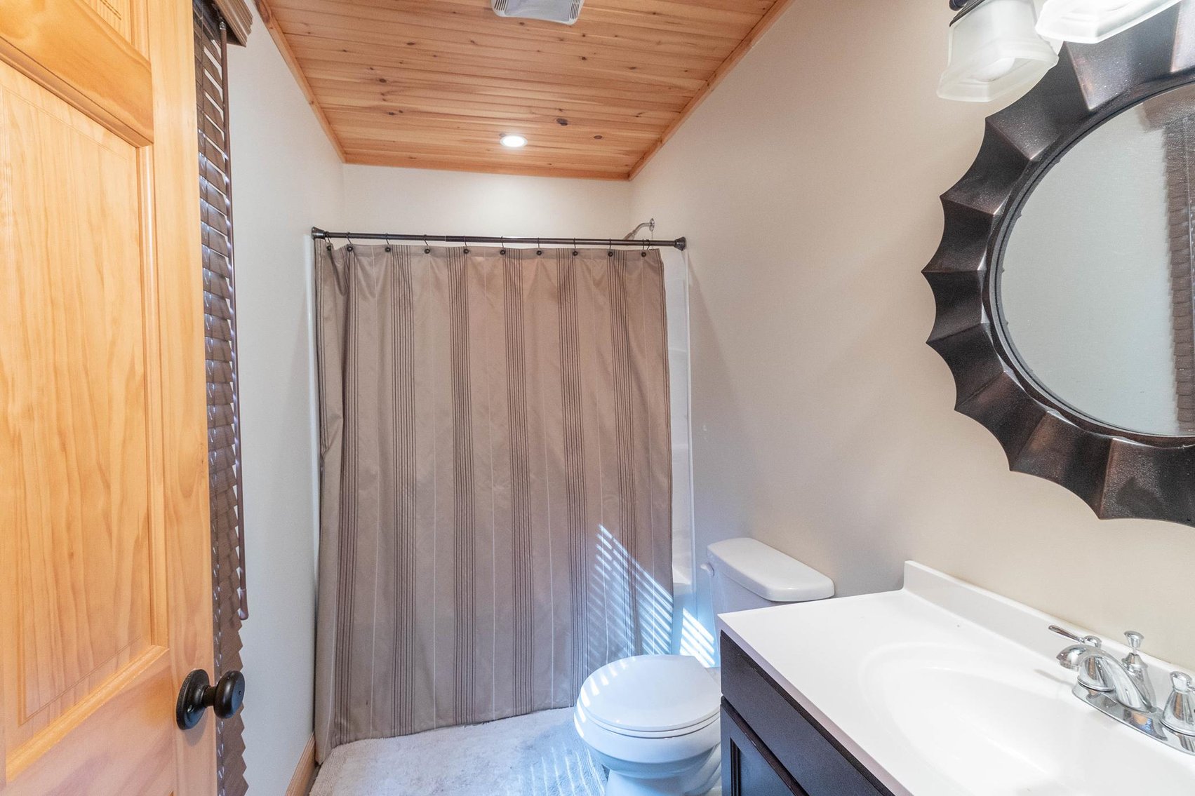 Image for SOLD $528,000 - Luxurious Cabin on 57 Acres in Upshur County