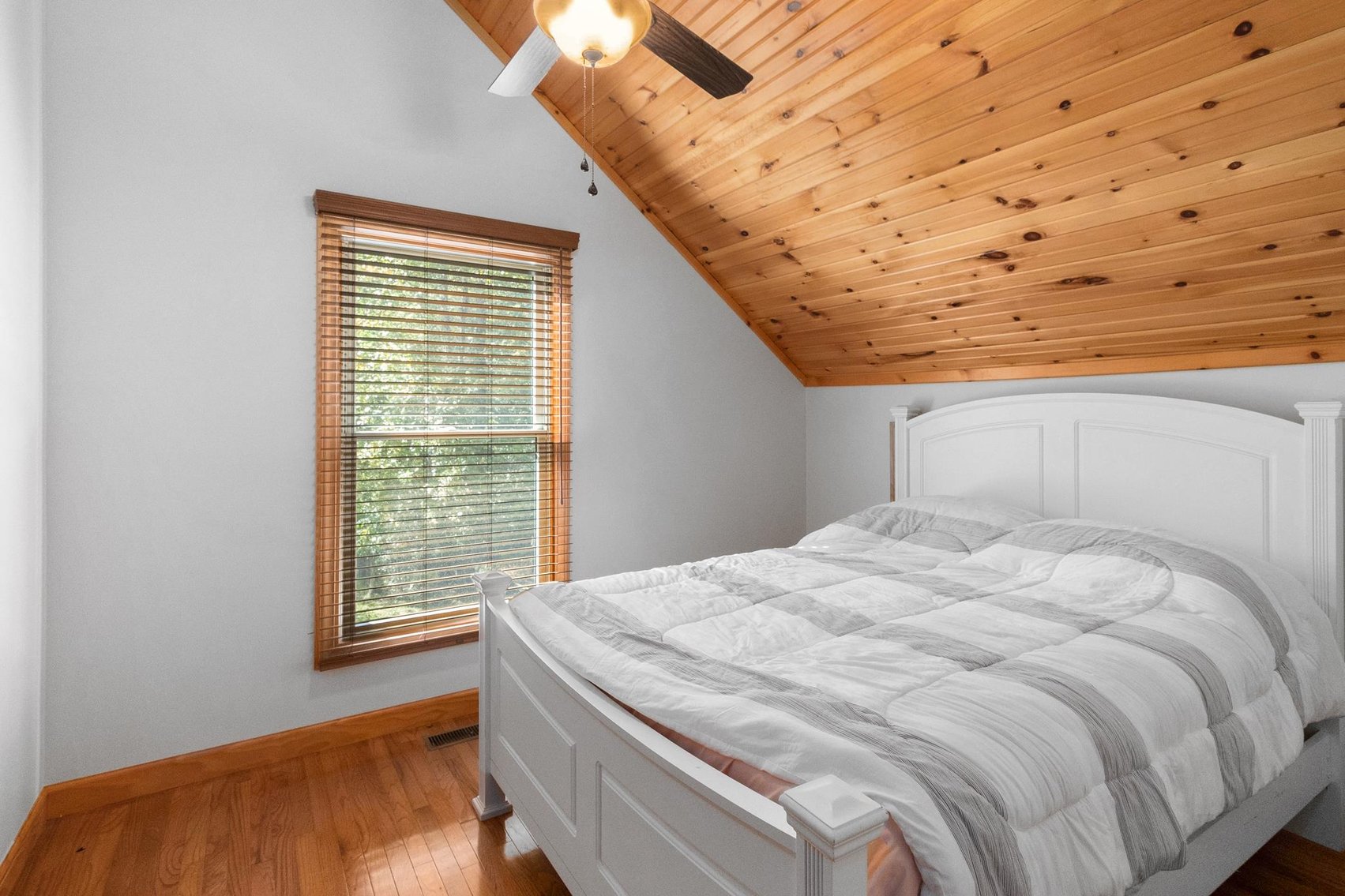 Image for SOLD $528,000 - Luxurious Cabin on 57 Acres in Upshur County