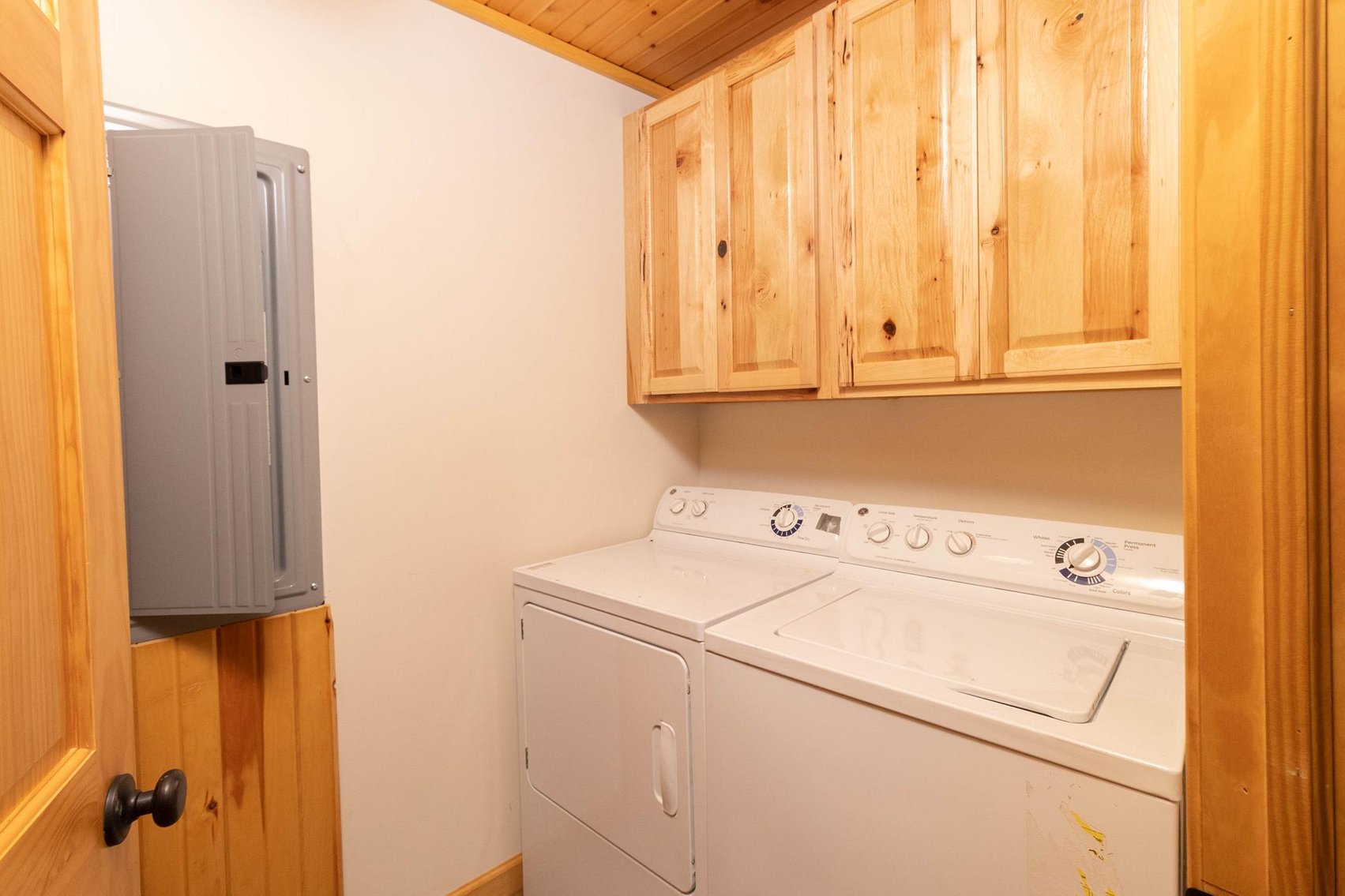 Image for SOLD $528,000 - Luxurious Cabin on 57 Acres in Upshur County