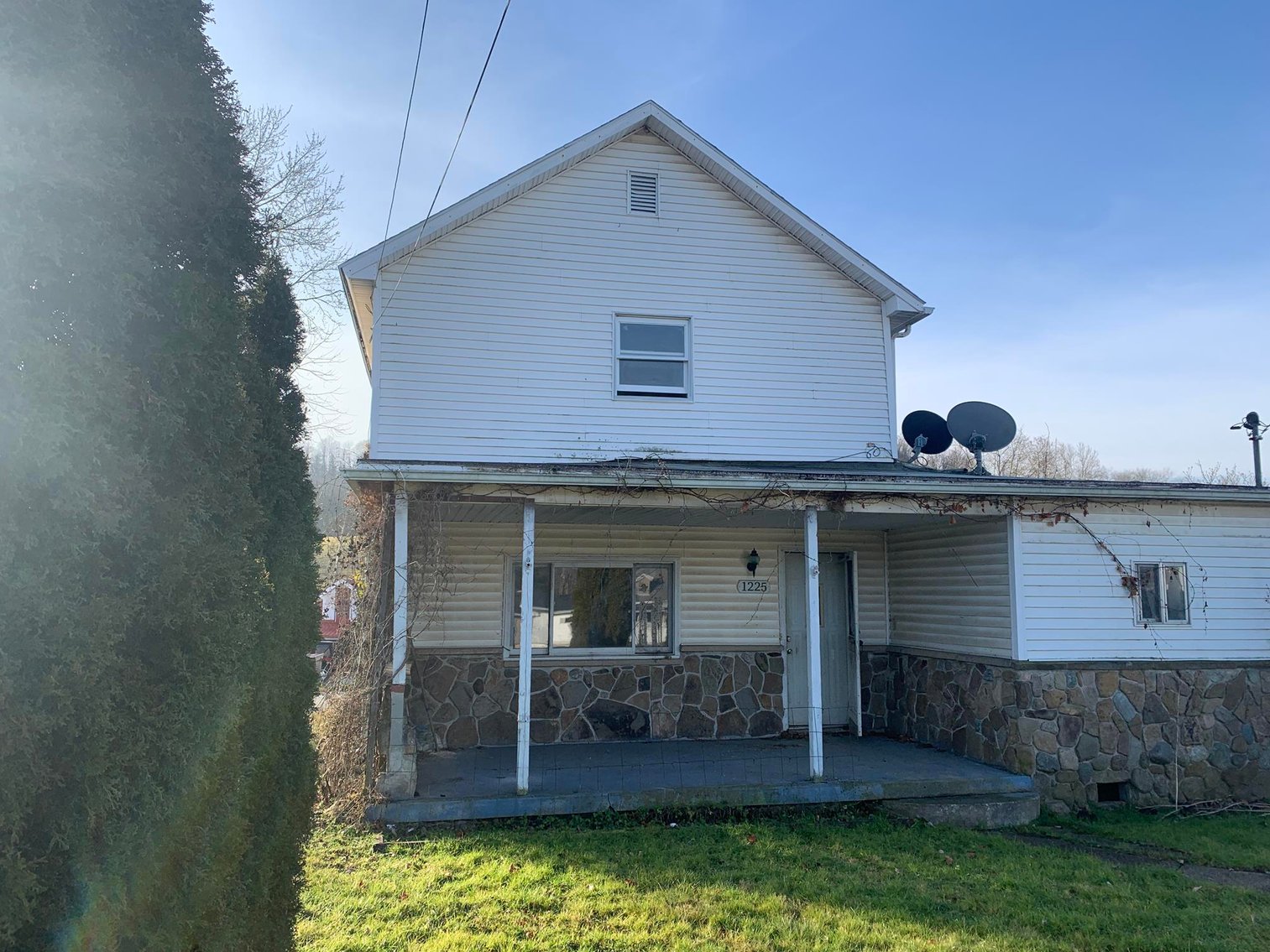 Image for SOLD - 3 Bedroom Home on Corner Lot Selling to the Highest Bidder