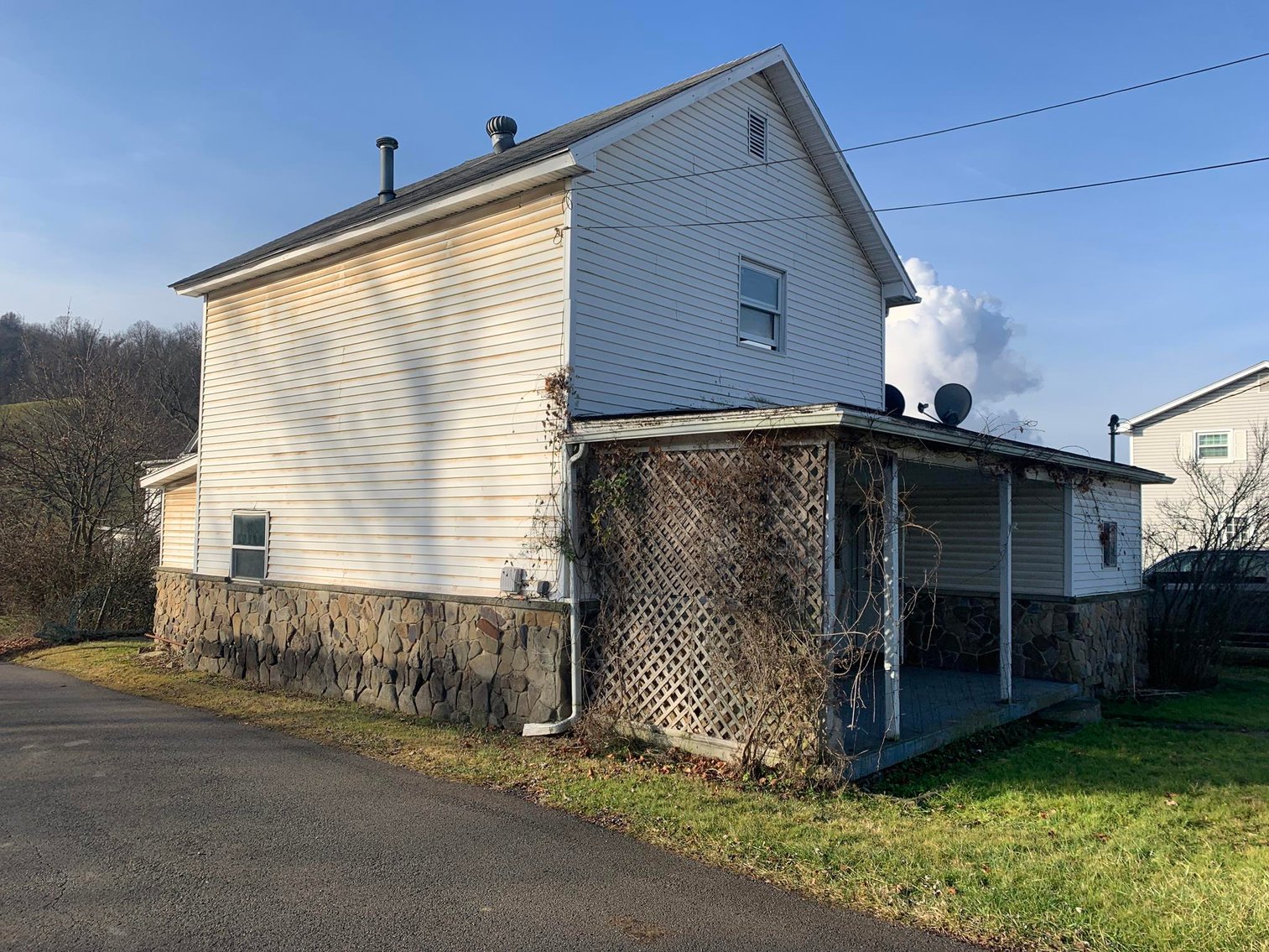 Image for SOLD - 3 Bedroom Home on Corner Lot Selling to the Highest Bidder