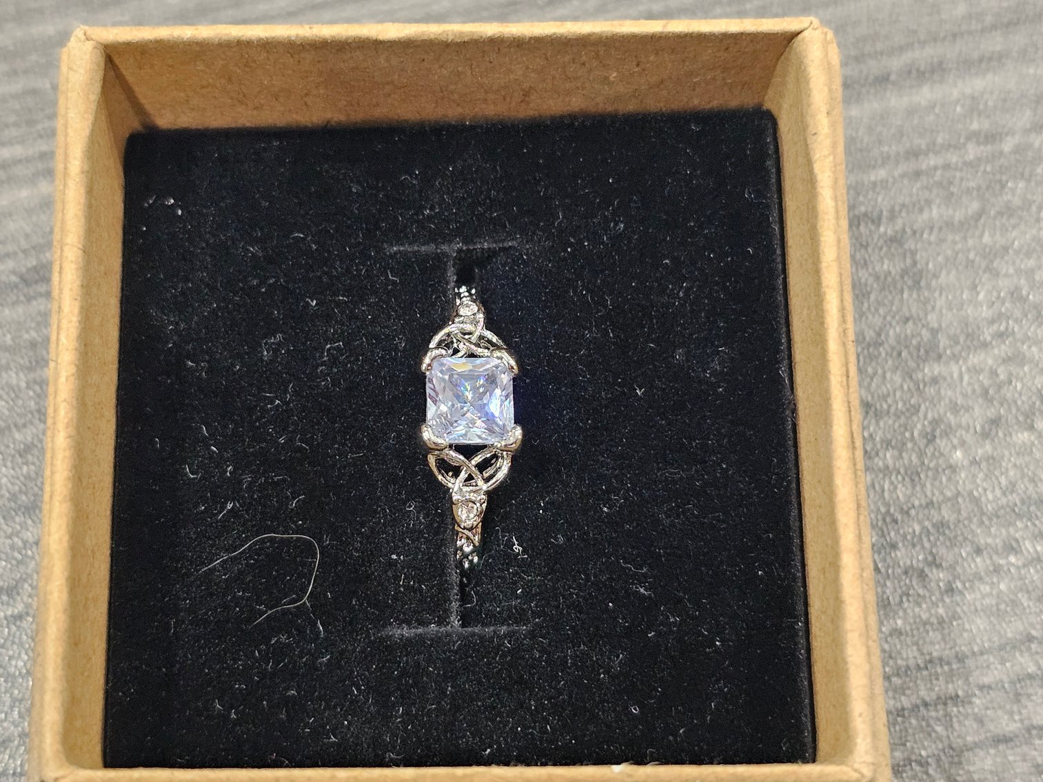 Image for St Albans, WV - Jewelry, Coins, Knives, and More!