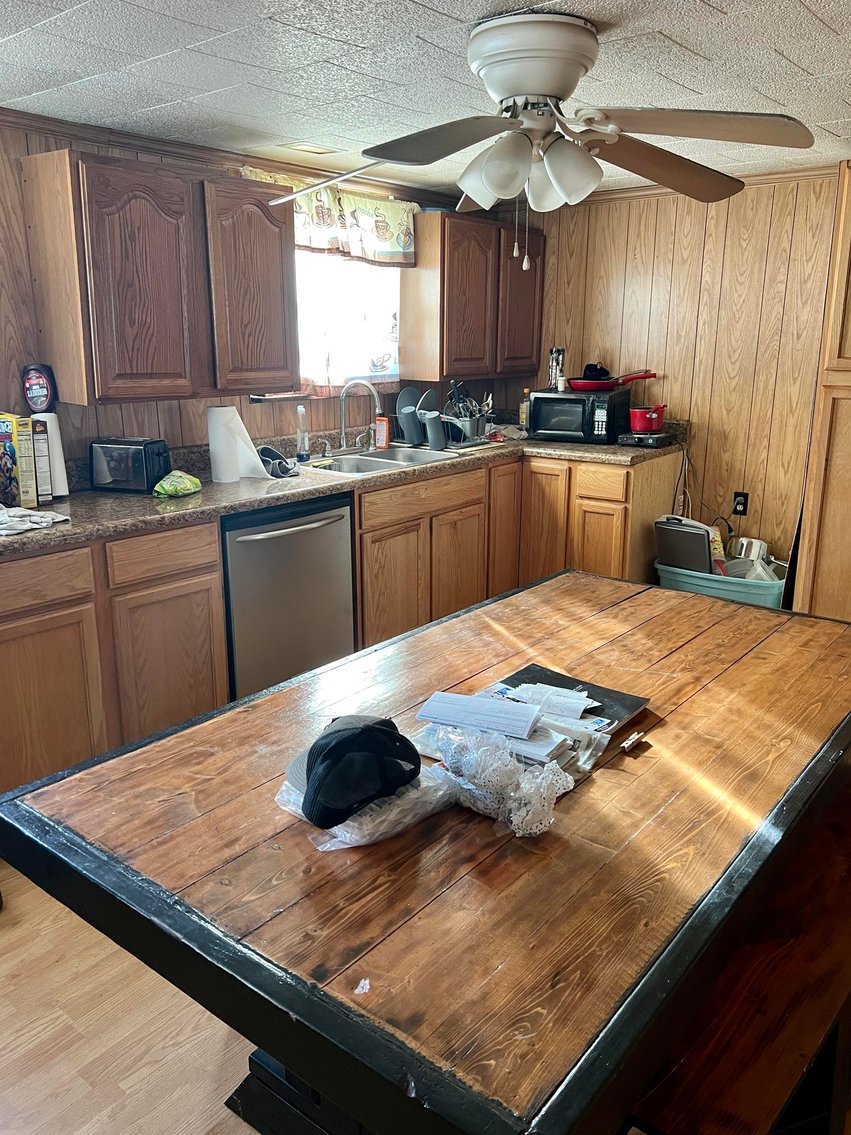 Image for Move-in Ready 4 Bedroom plus Additional 3 Bedroom