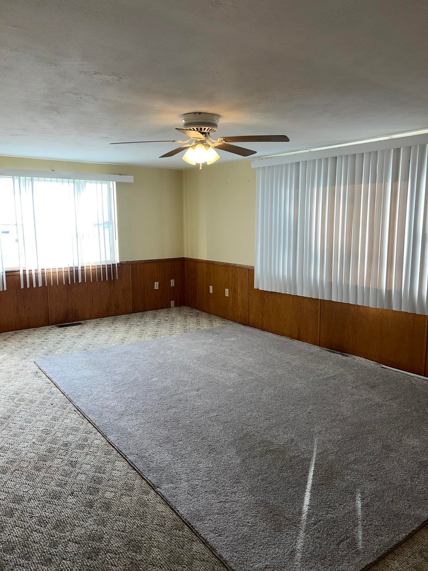 Image for SOLD $220,000 - Commercial Building with Two Apartments on a Major Thoroughfare