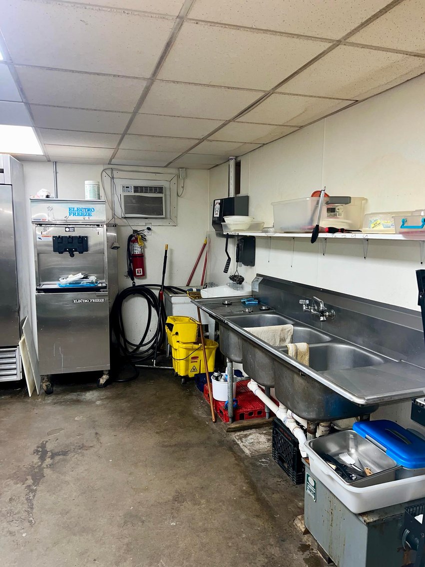 Image for SOLD $220,000 - Commercial Building with Two Apartments on a Major Thoroughfare