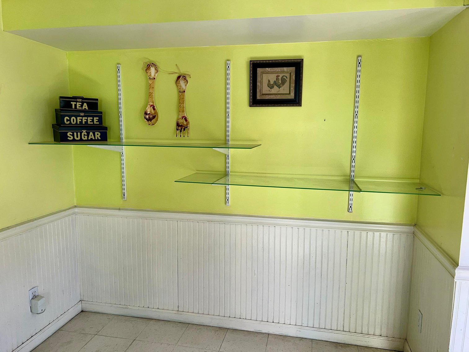 Image for SOLD $220,000 - Commercial Building with Two Apartments on a Major Thoroughfare