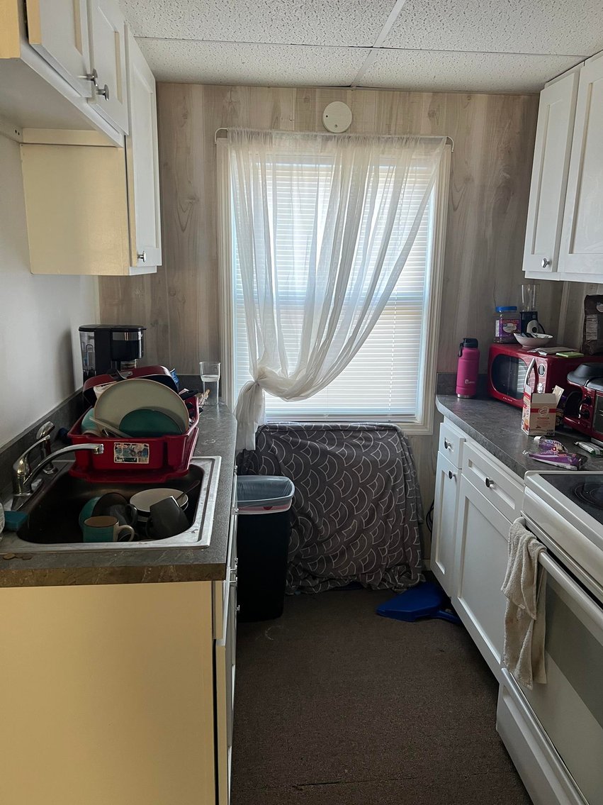 Image for SOLD $220,000 - Commercial Building with Two Apartments on a Major Thoroughfare