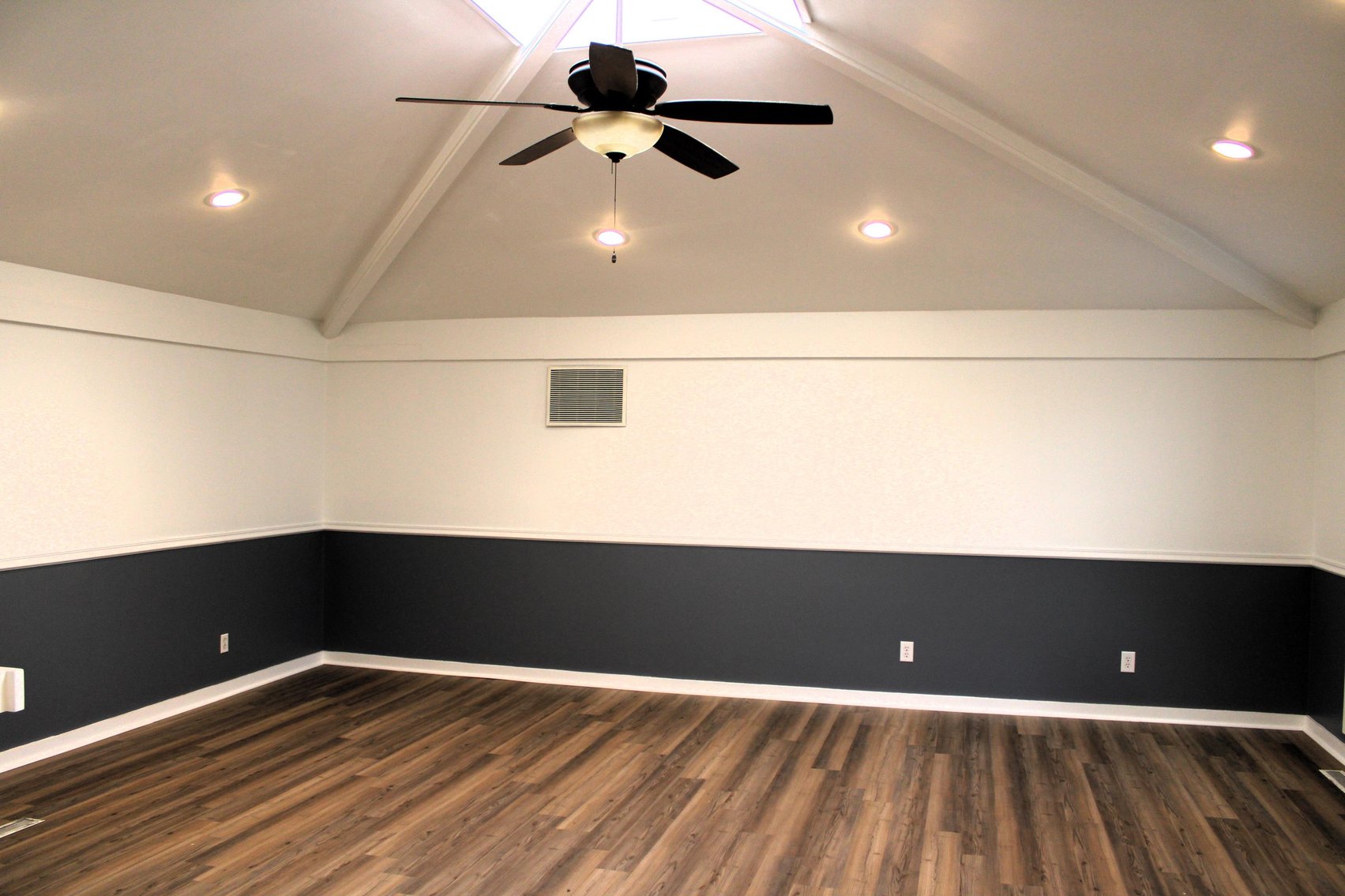 Image for SOLD $198,000 - 4 Bedroom in a Great Scott Depot Neighborhood