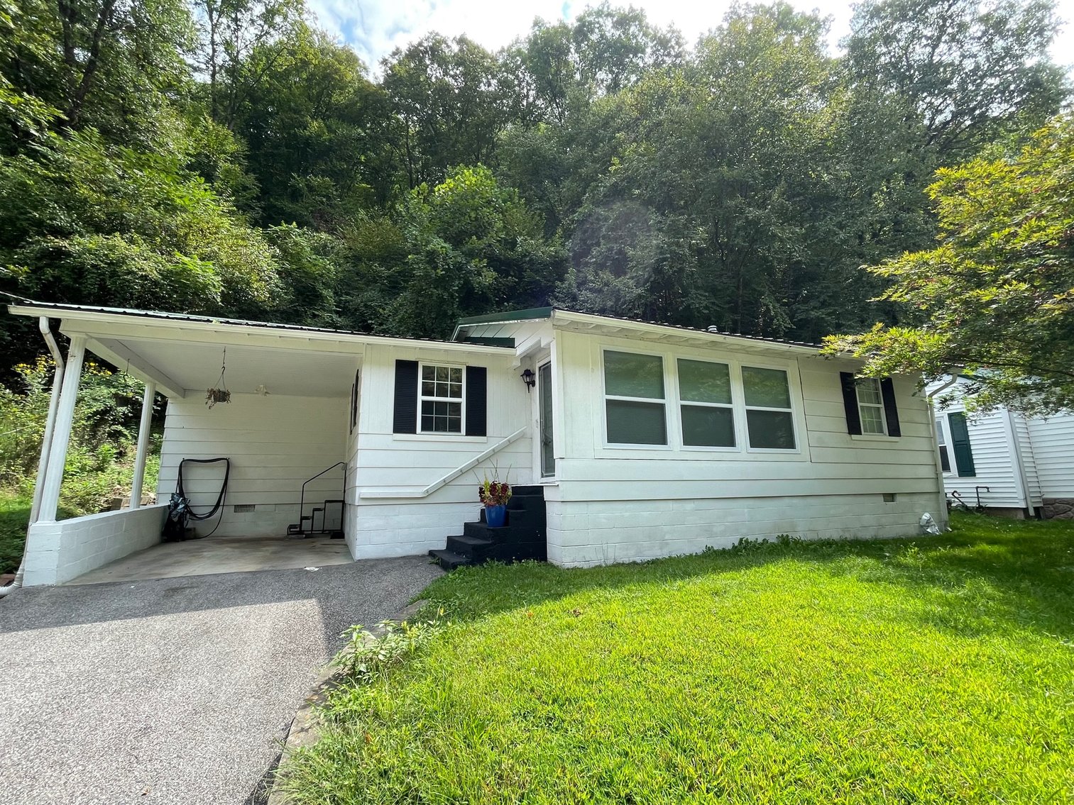 Image for SOLD $62,700 - Updated 3 Bedroom Ranch in Kanawha City