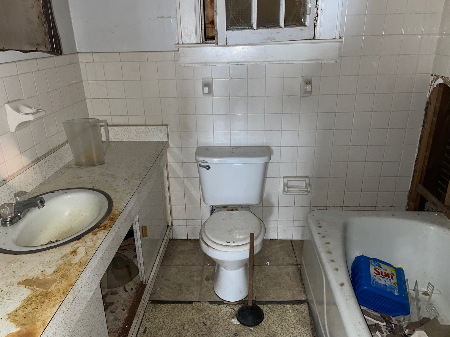 Image for SOLD $22,000 - 3 Bedroom Project Home in Charleston