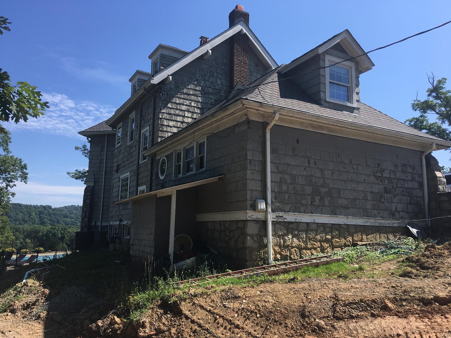 Image for SOLD $467,500 - 5 Bedroom House on Guyan Golf Course