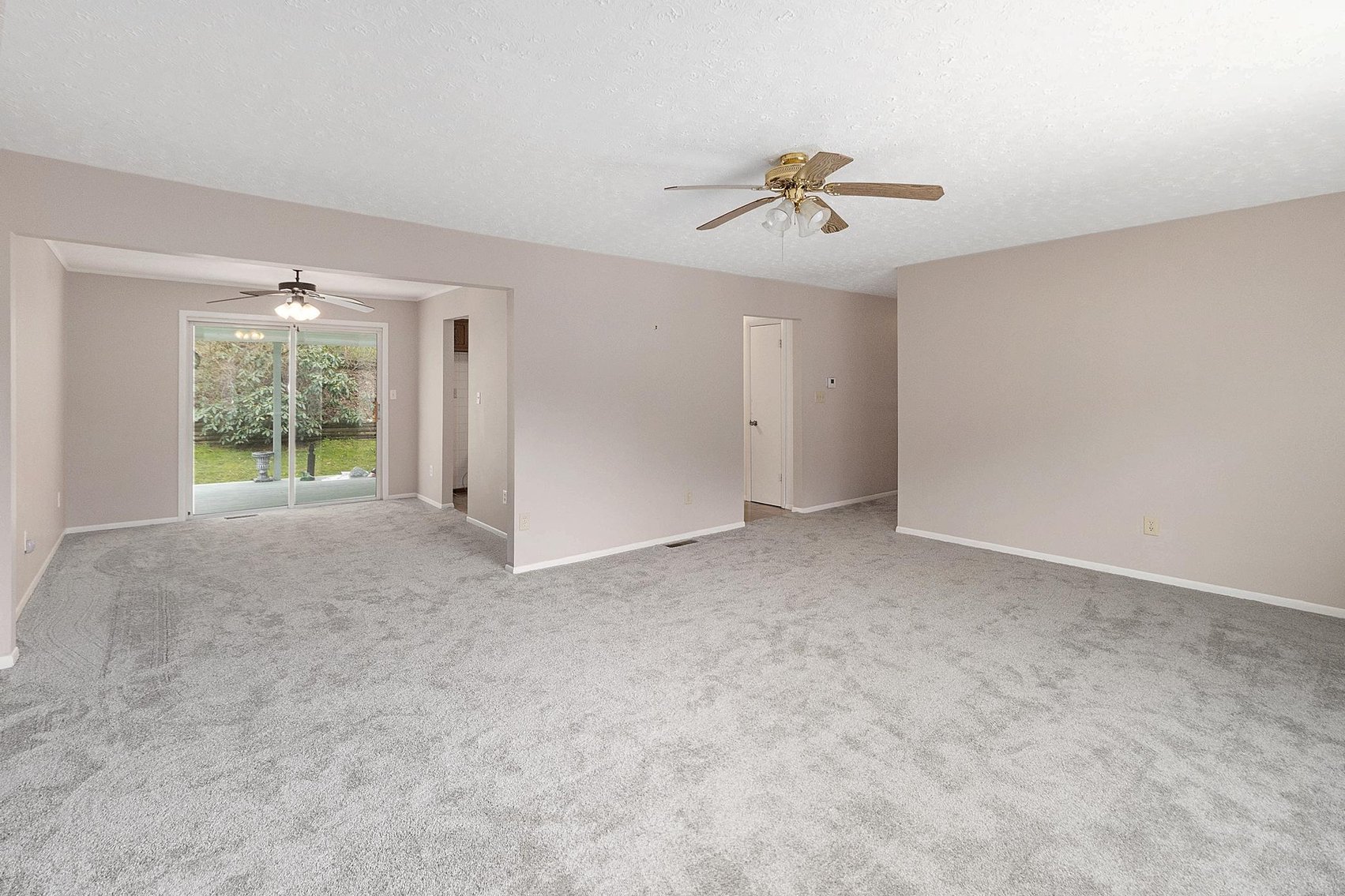Image for Spacious, Move-in Ready 3 Bedroom in Fairmont