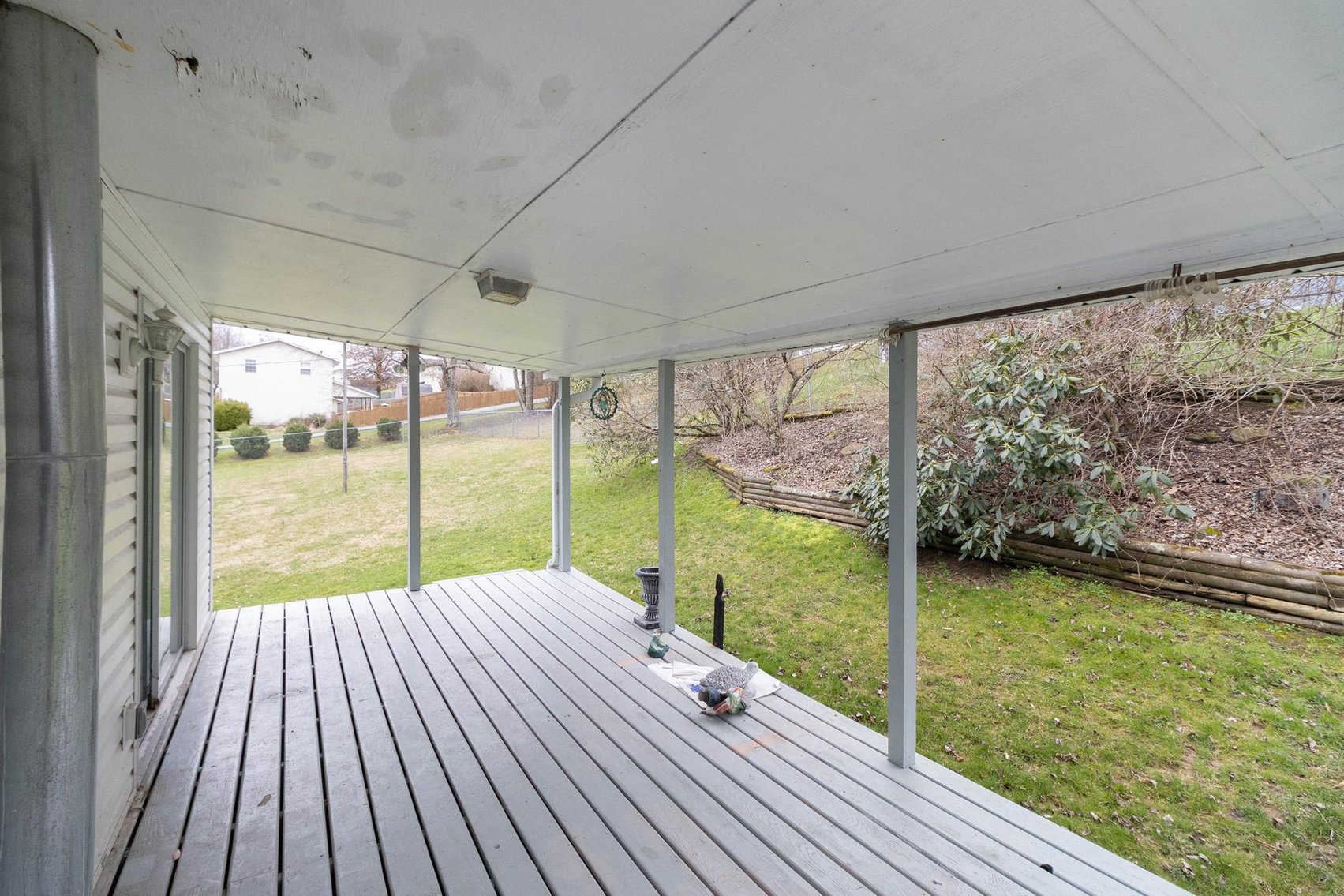 Image for Spacious, Move-in Ready 3 Bedroom in Fairmont