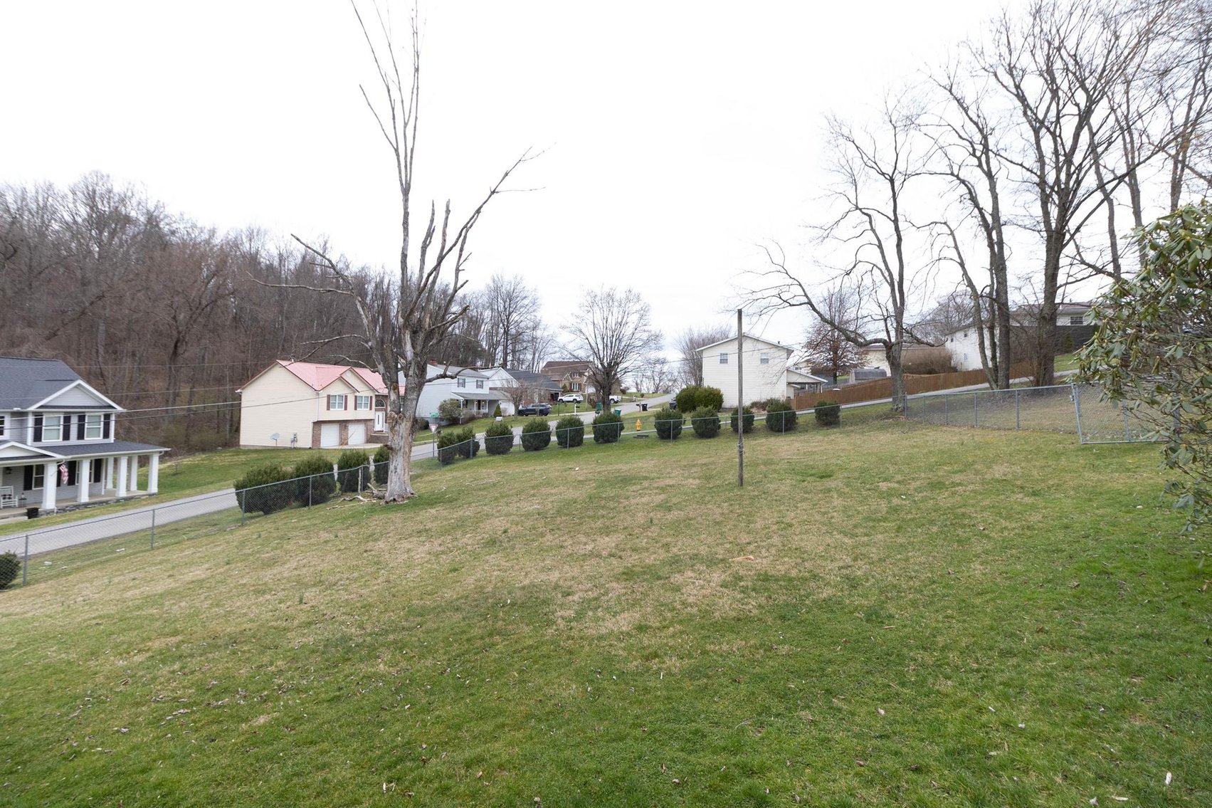 Image for Spacious, Move-in Ready 3 Bedroom in Fairmont