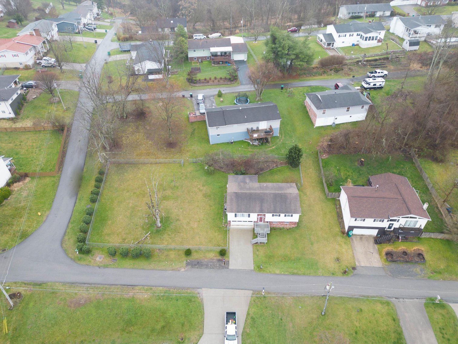 Image for Spacious, Move-in Ready 3 Bedroom in Fairmont