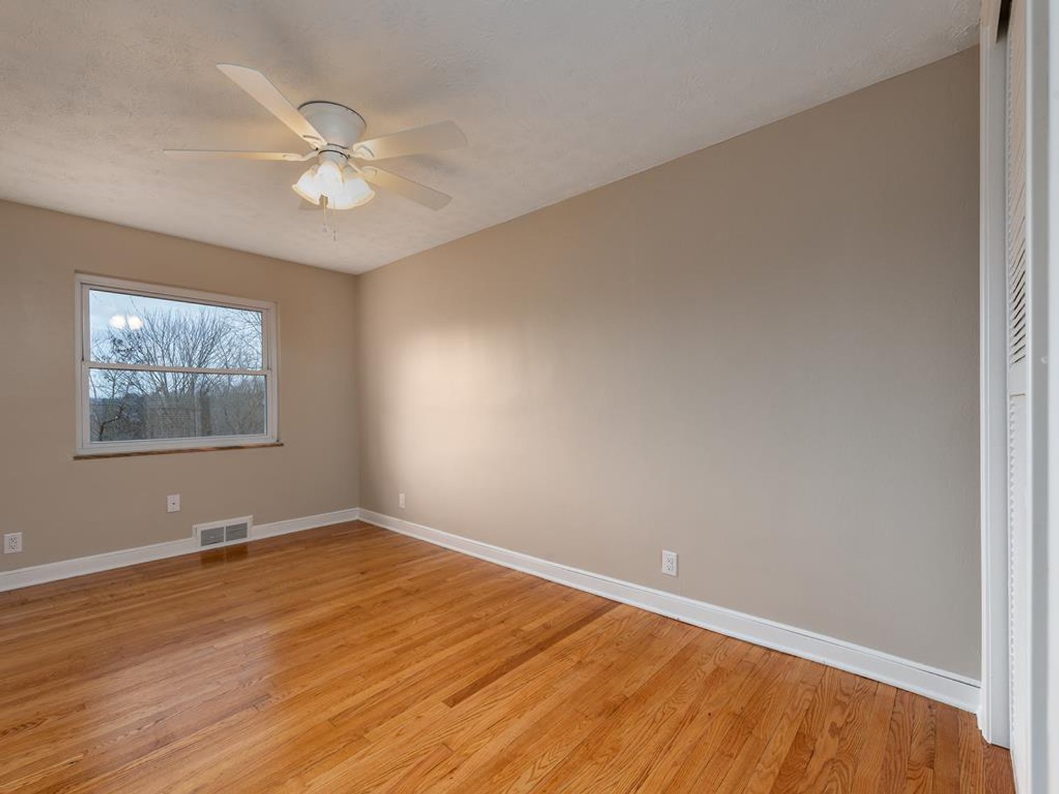 Image for SOLD $233,750 - Updated 4 Bedroom Brick Ranch in South Charleston