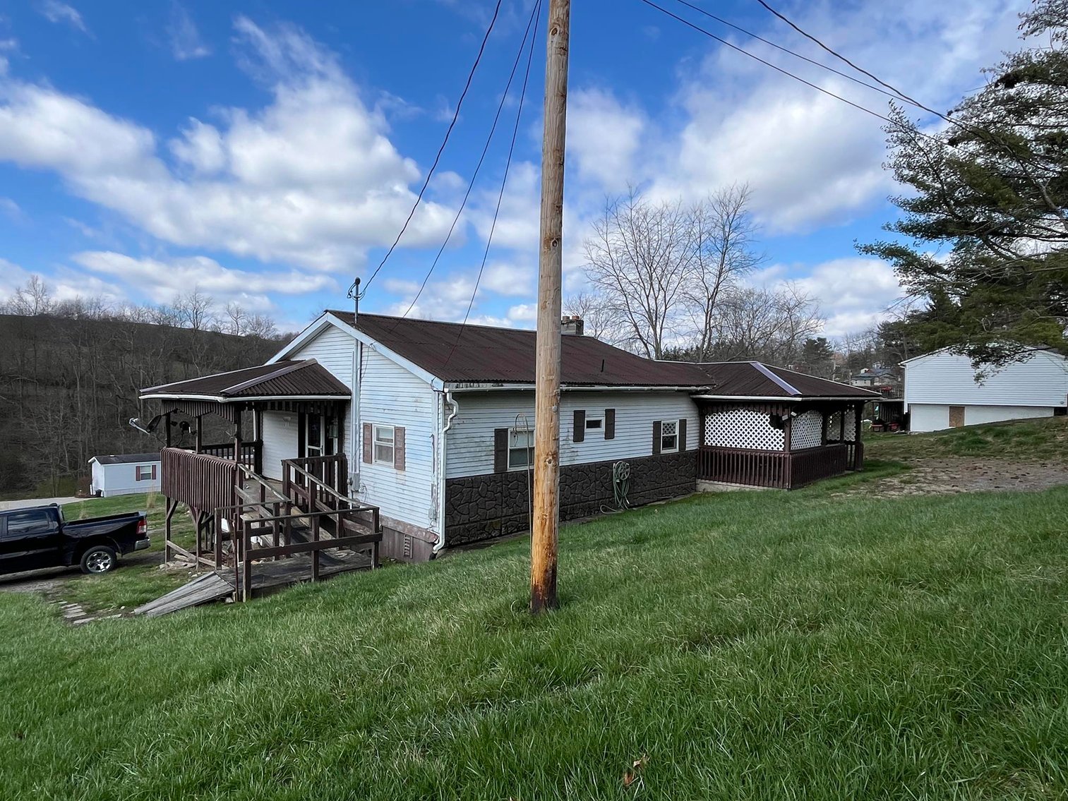 Image for SOLD $44,000 - Two Bedroom with Apartment Just Outside of Morgantown