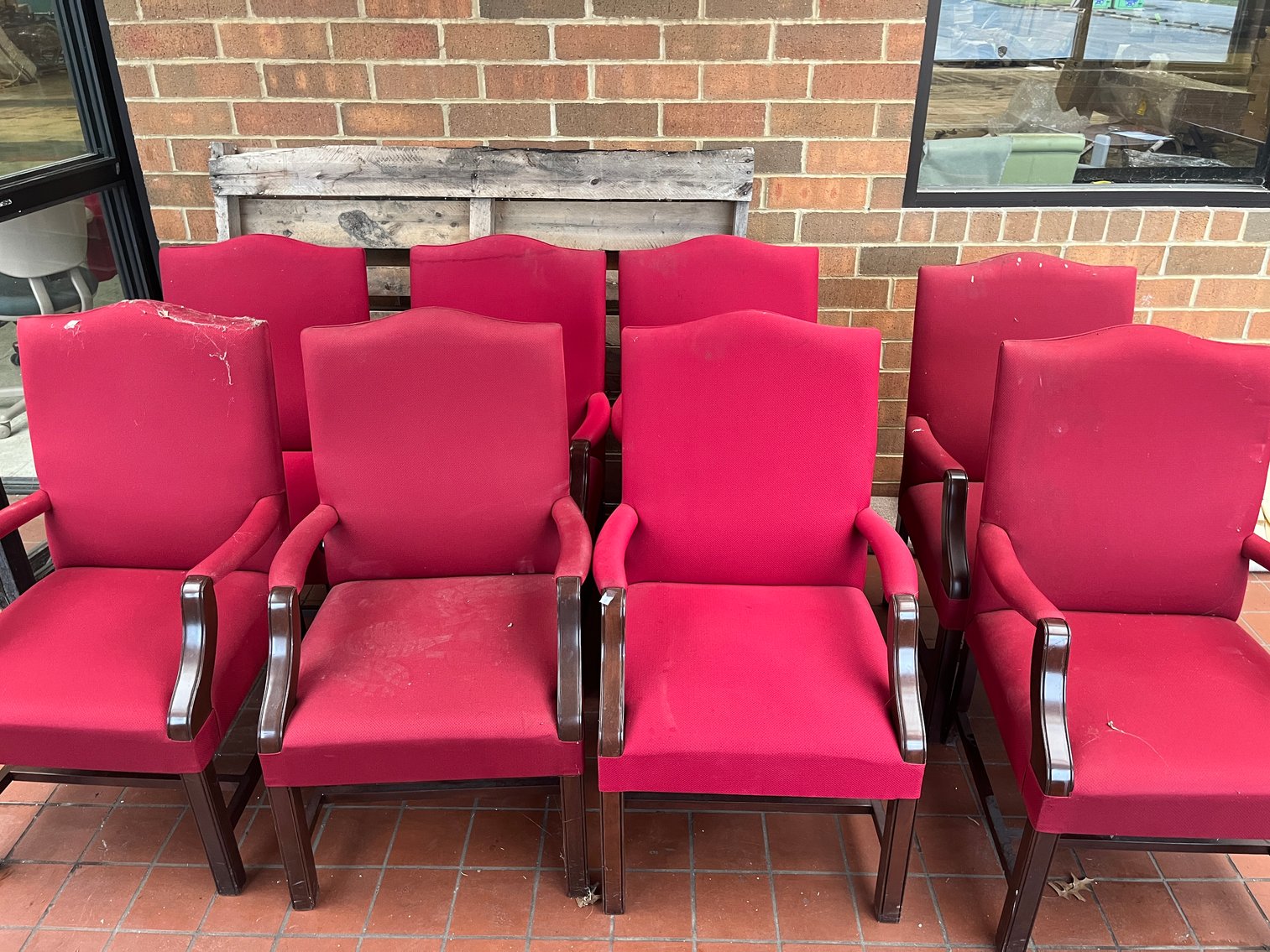 Image for St Albans, WV – Warehouse Liquidation Auction! Toyota Fork Lifts, Warehouse Carts, Pallets of Merchandise, and More!