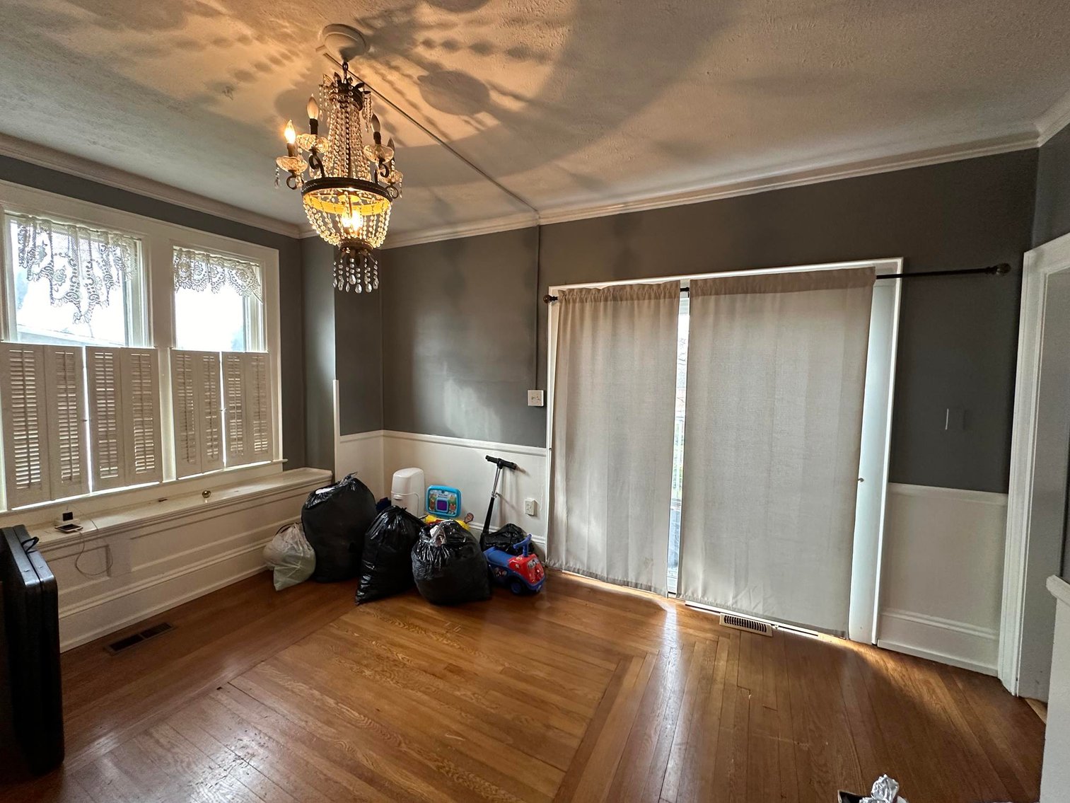 Image for SOLD $85,250 - Charming 3 Bedroom Near Edgewood in Charleston