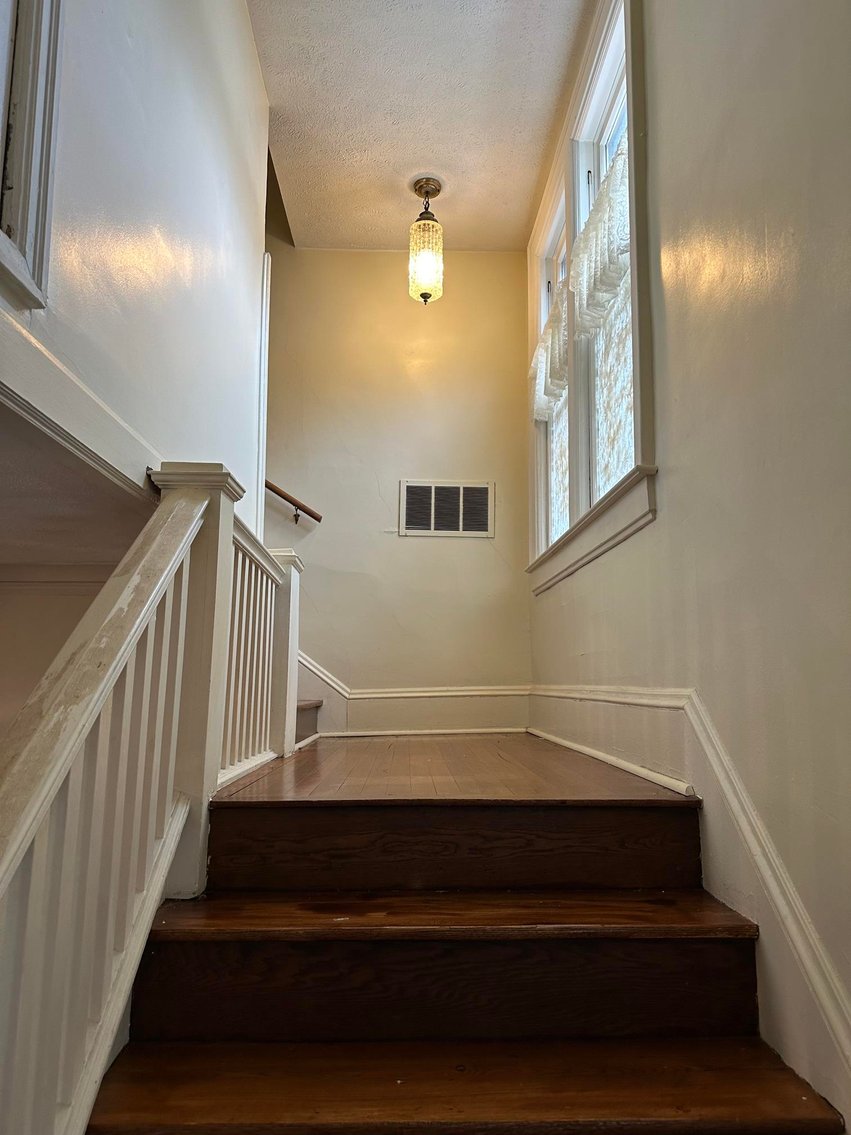 Image for SOLD $85,250 - Charming 3 Bedroom Near Edgewood in Charleston