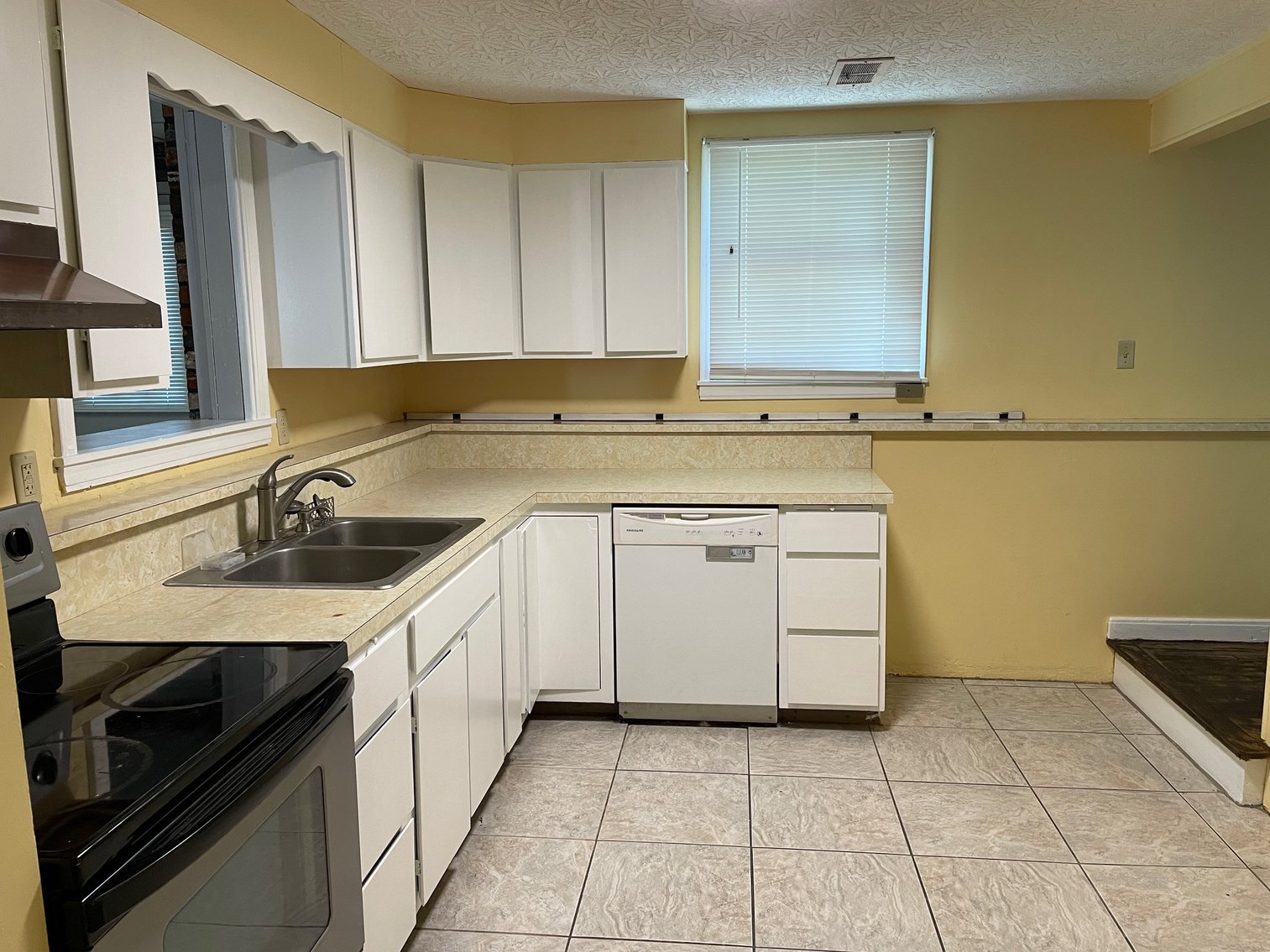 Image for SOLD $77,000 - Antique Brick 4 Bedroom Tri-Level Home