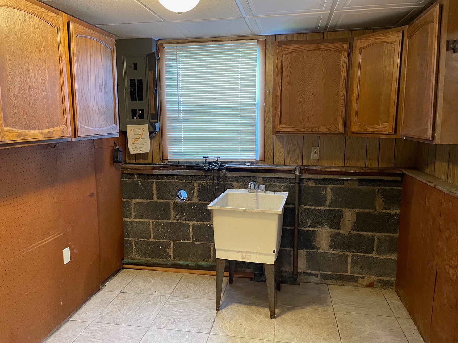 Image for SOLD $77,000 - Antique Brick 4 Bedroom Tri-Level Home