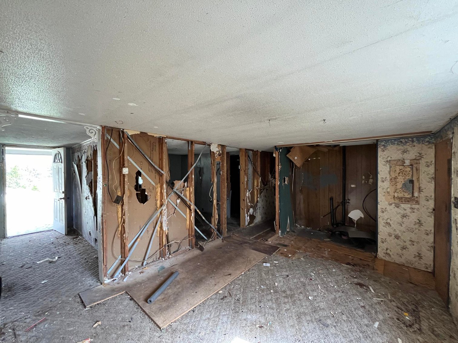 Image for SOLD $73,700 - 3 Bedroom in Morgantown Selling to the Highest Bidder