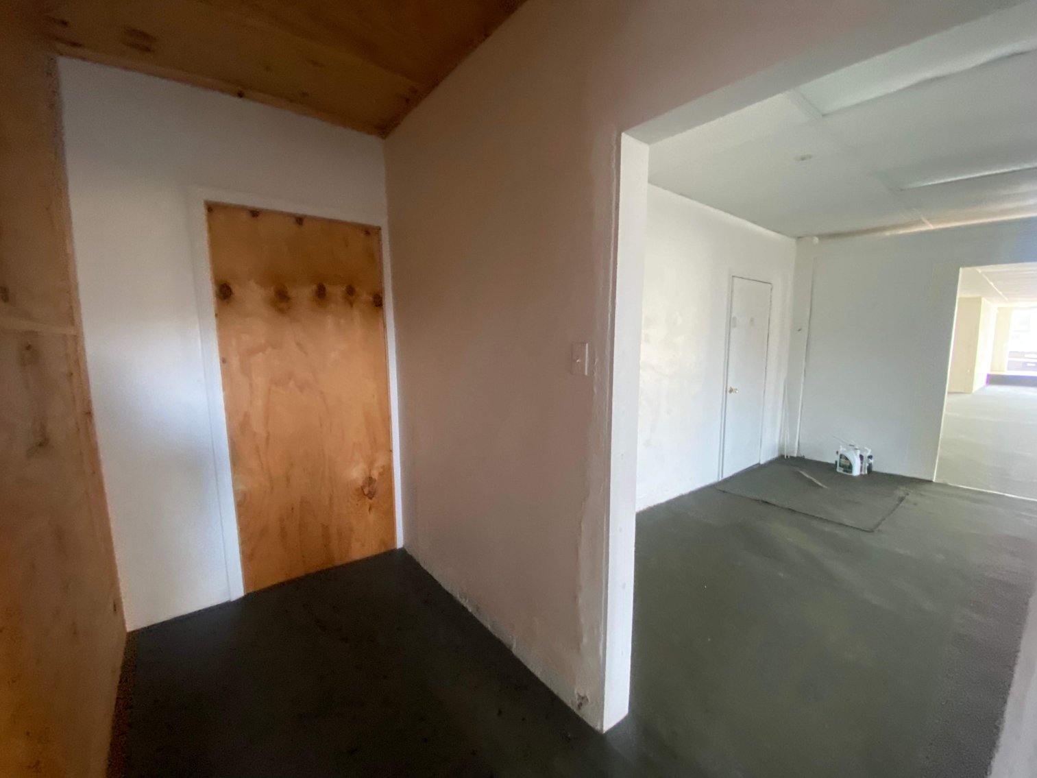 Image for SOLD $33,550 - Versatile Commercial Building in Downtown Kingwood