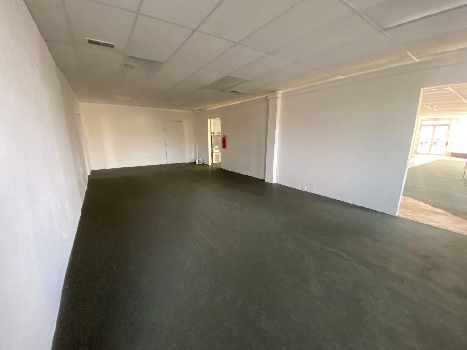 Image for SOLD $33,550 - Versatile Commercial Building in Downtown Kingwood