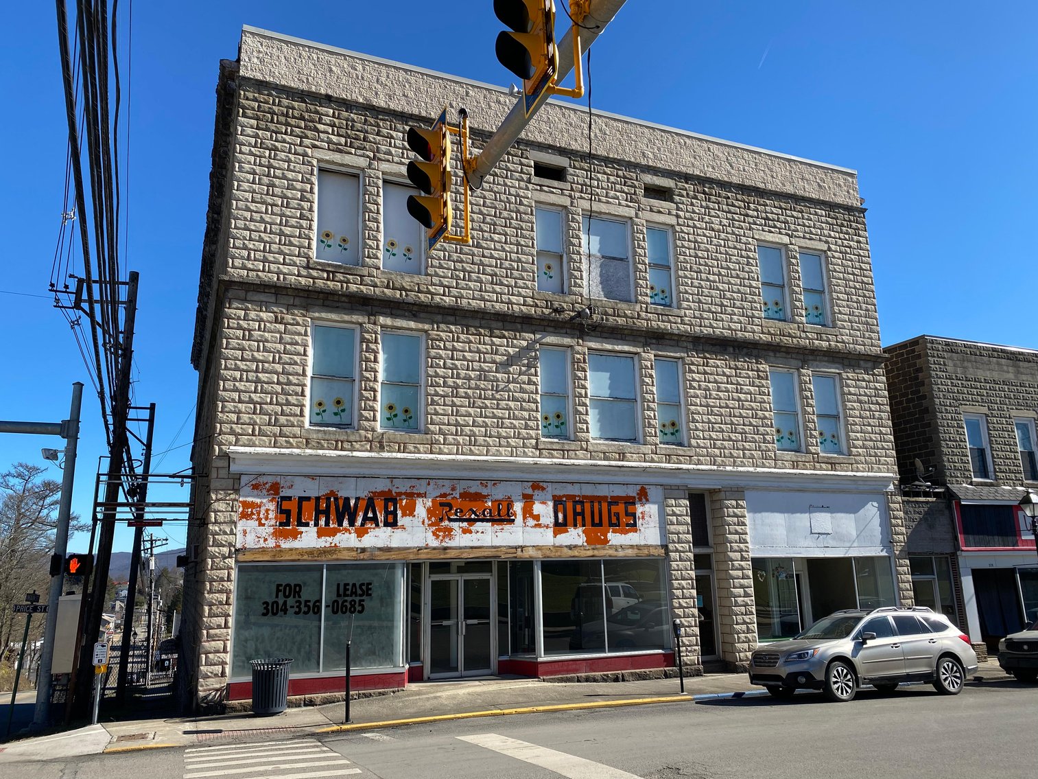 Image for SOLD $33,550 - Versatile Commercial Building in Downtown Kingwood