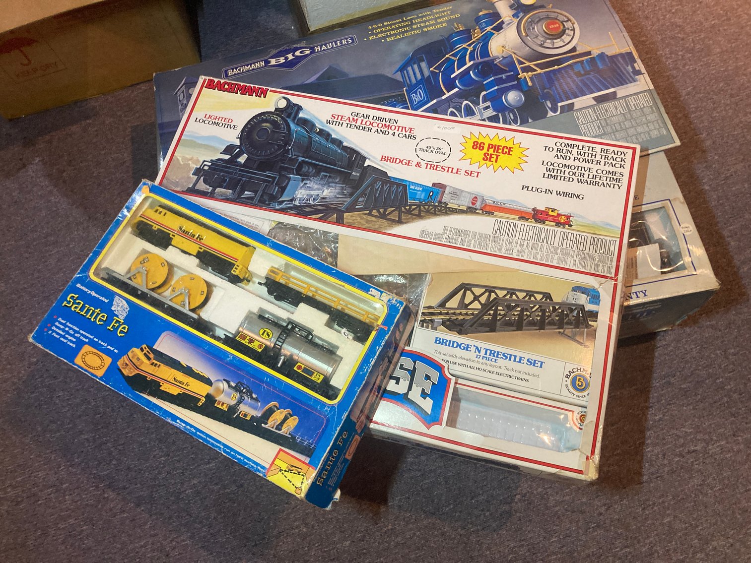 Image for Washington, PA - Lifelong Collection of Art, Memorabilia, and Household Items, and more!