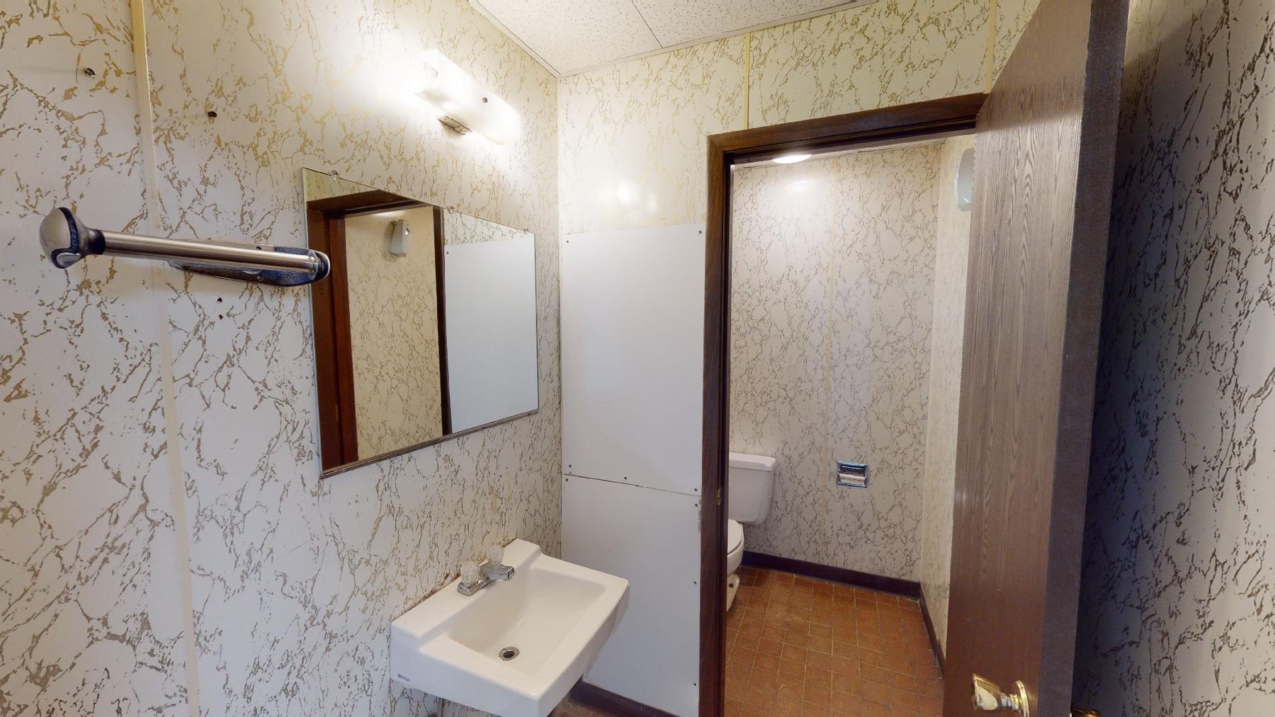 Image for SOLD $176,000 - 2 Commercial Store Fronts with Income Generating Apartment in Huntington