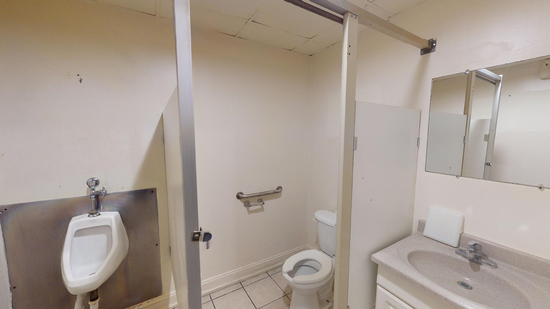 Image for SOLD $176,000 - 2 Commercial Store Fronts with Income Generating Apartment in Huntington