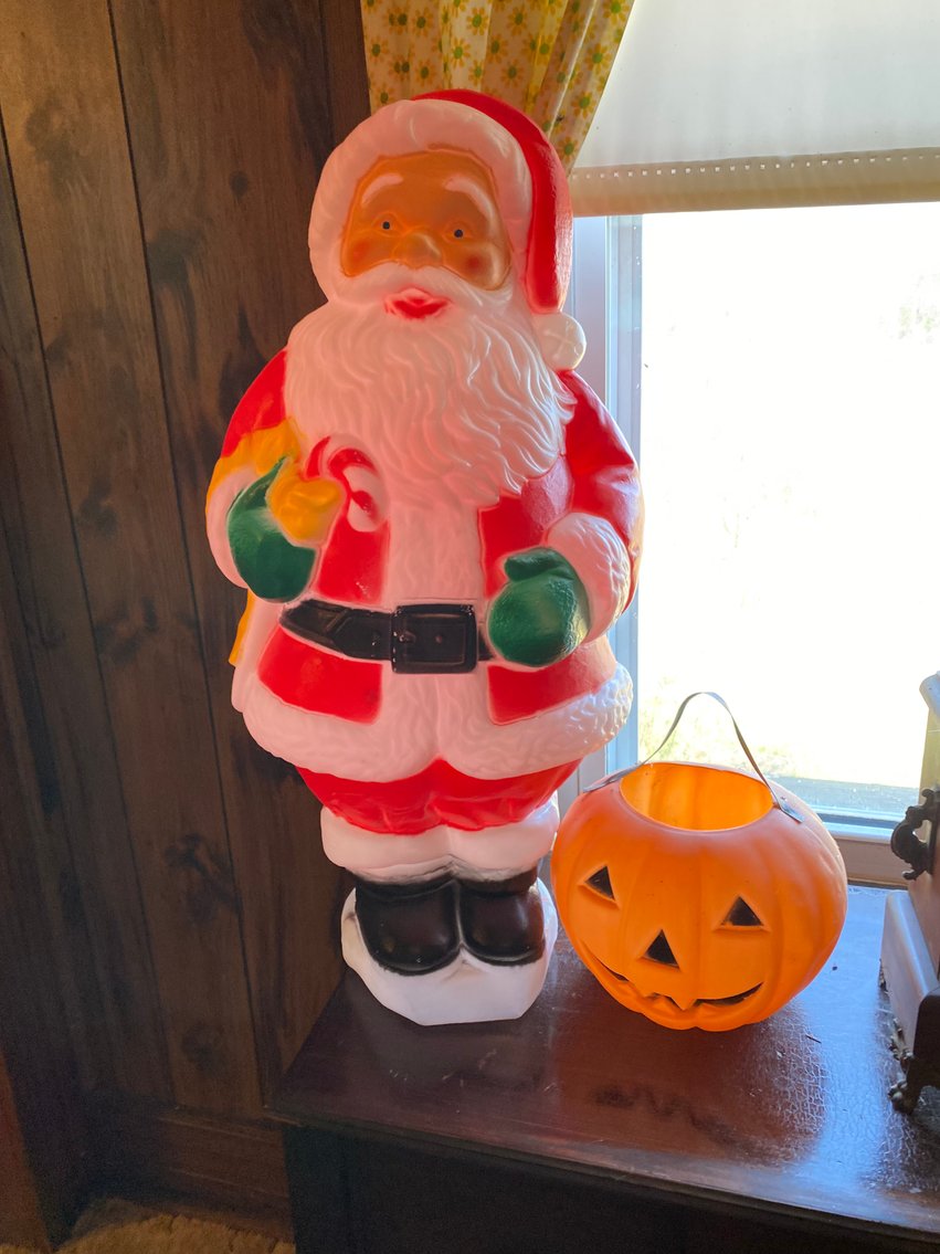 Image for Aleppo, PA – Estate of Helena Galentine: Military Uniforms & Collectibles, Antiques, Primitives, Jewelry, and More!