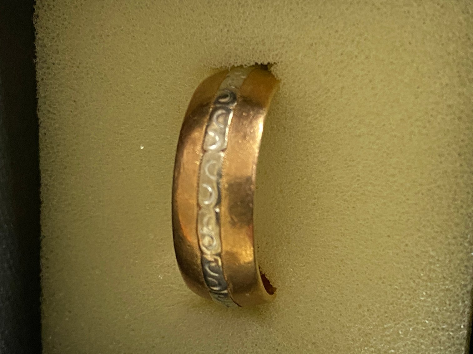 Image for Fairmont, WV – Quality & Modern Furniture, Household Goods, Electronics & Appliances, Exercise Equipment, Jewelry & Much More!