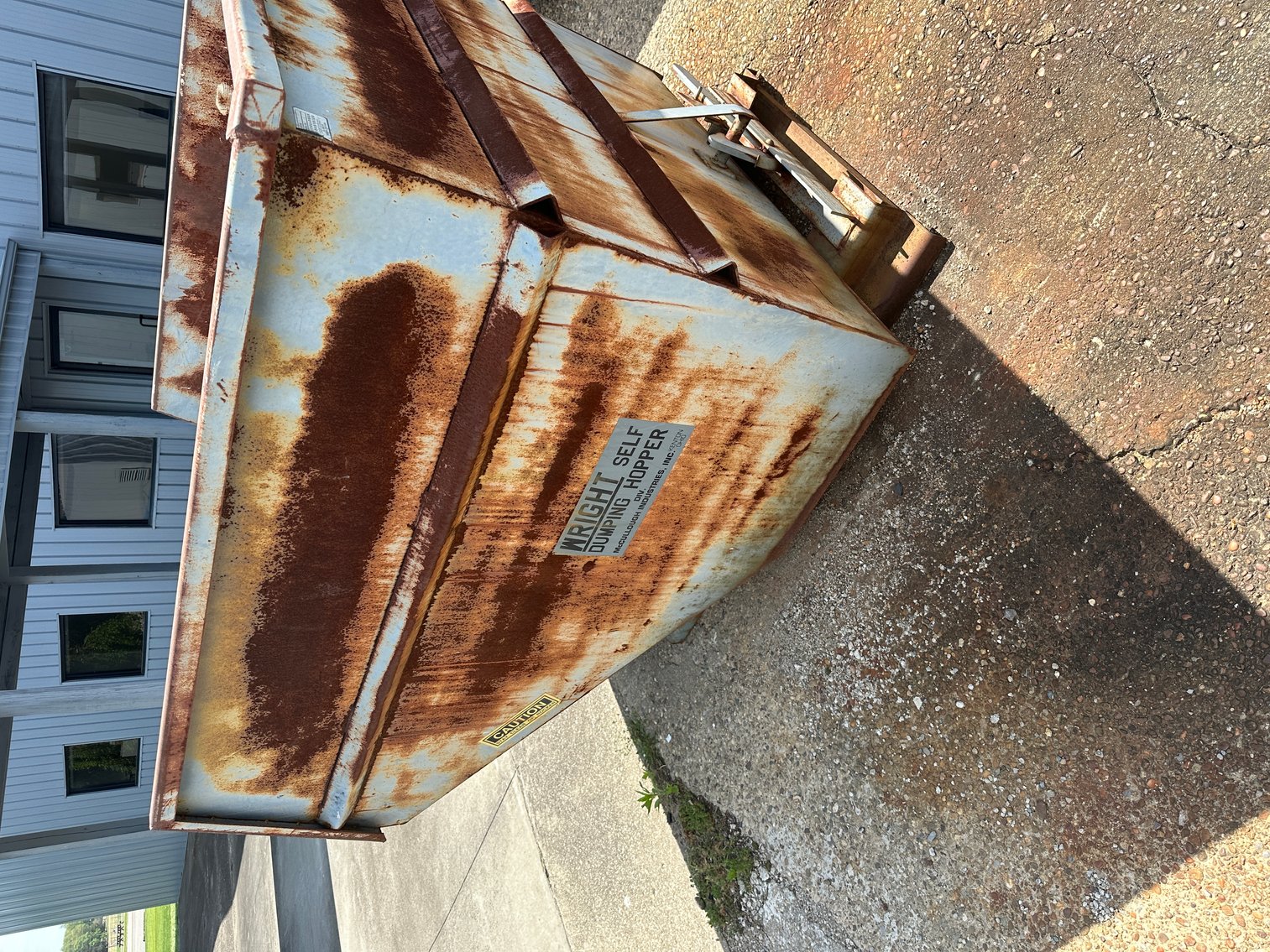 Image for Point Pleasant, WV – Clark Battery Powered Forklift, Warehouse Furniture, Office Furniture and Much More!