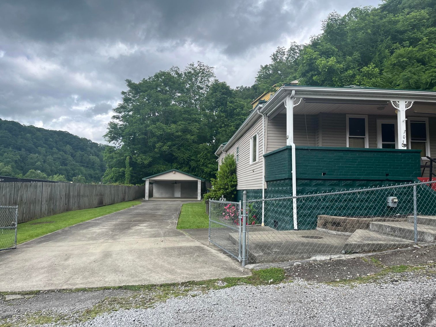 Image for SOLD $46,200 - 3 Bedroom with Full Basement in Williamson