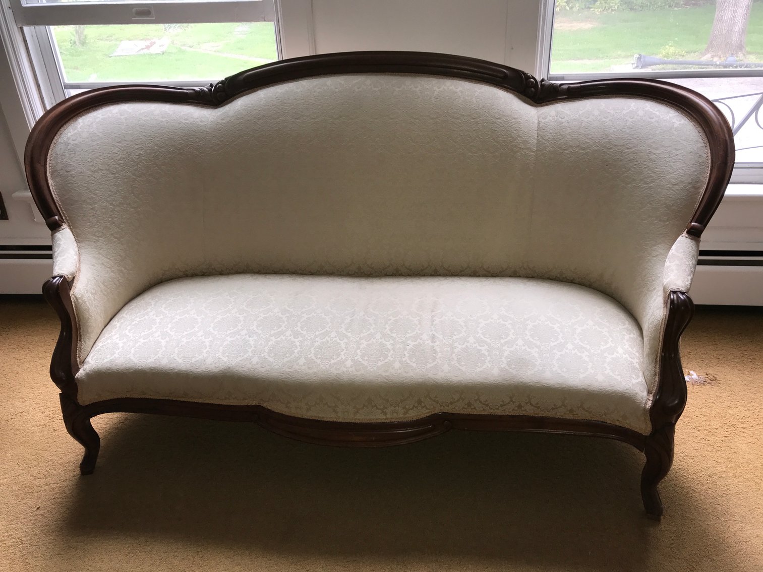 Image for Moorefield, WV – Online Estate Auction: High Quality Antique Furniture, Lamps, Glassware, Rugs, and Much More!