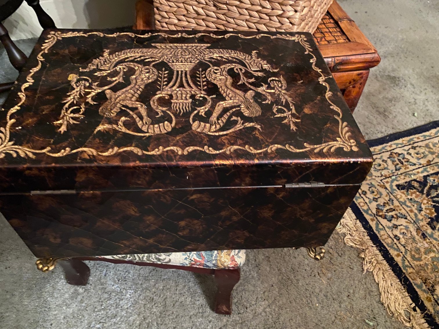 Image for Eighty-Four, PA – Estate of Samuel Miller: Antiques and Collectibles, Victorian Style Furniture, Glassware, Power Tools, Sports Memorabilia and More!