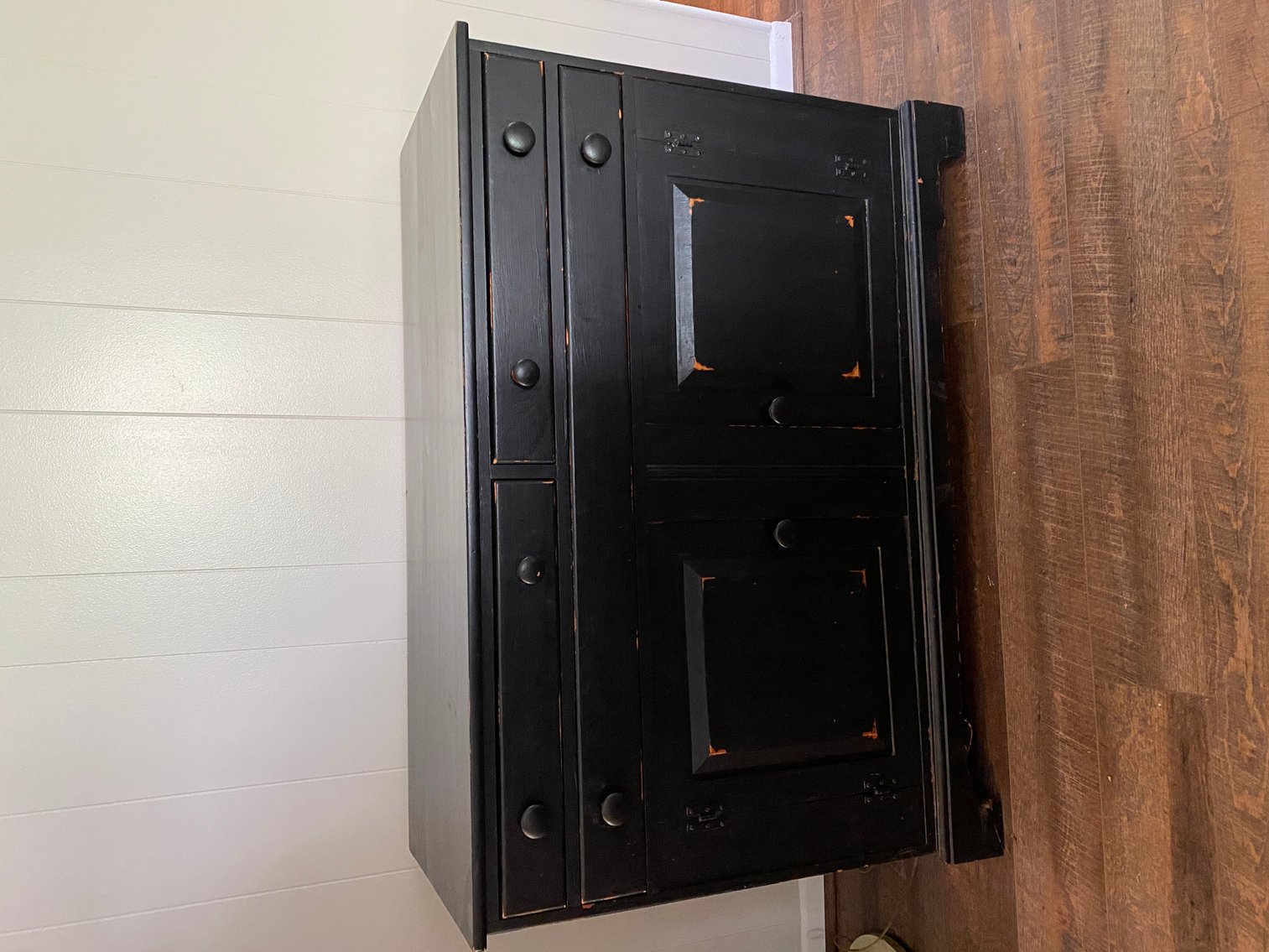 Image for Moundsville, WV—Estate of Betty Kestner Cecil: LIKE NEW Furniture, Sugar Creek Ohio Furniture, Household Décor, Outdoor Patio Furniture, Household Appliances, Mowers and Much More!