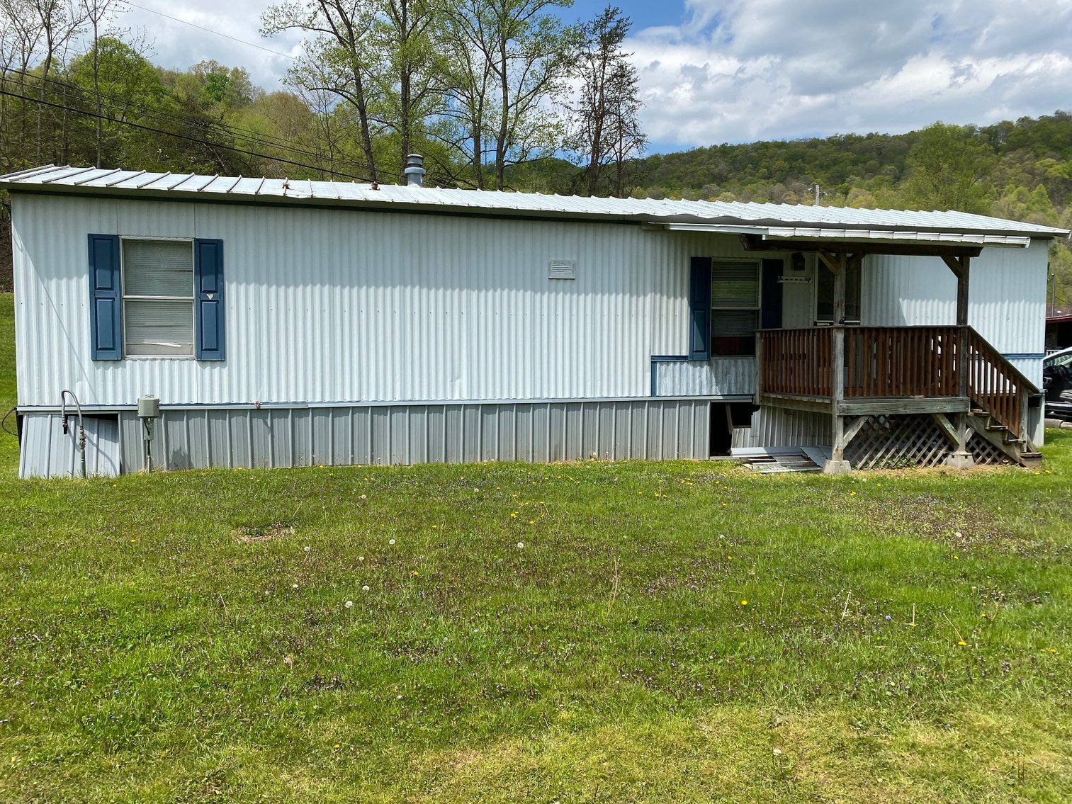 Image for Jane Lew, WV – HUGE Estate Auction! Estate of Lena Riffle: Automobiles,  Restaurant Equipment, 14x50 Mobile Home, Quality Guitars, Tools and Shop Items, and More!