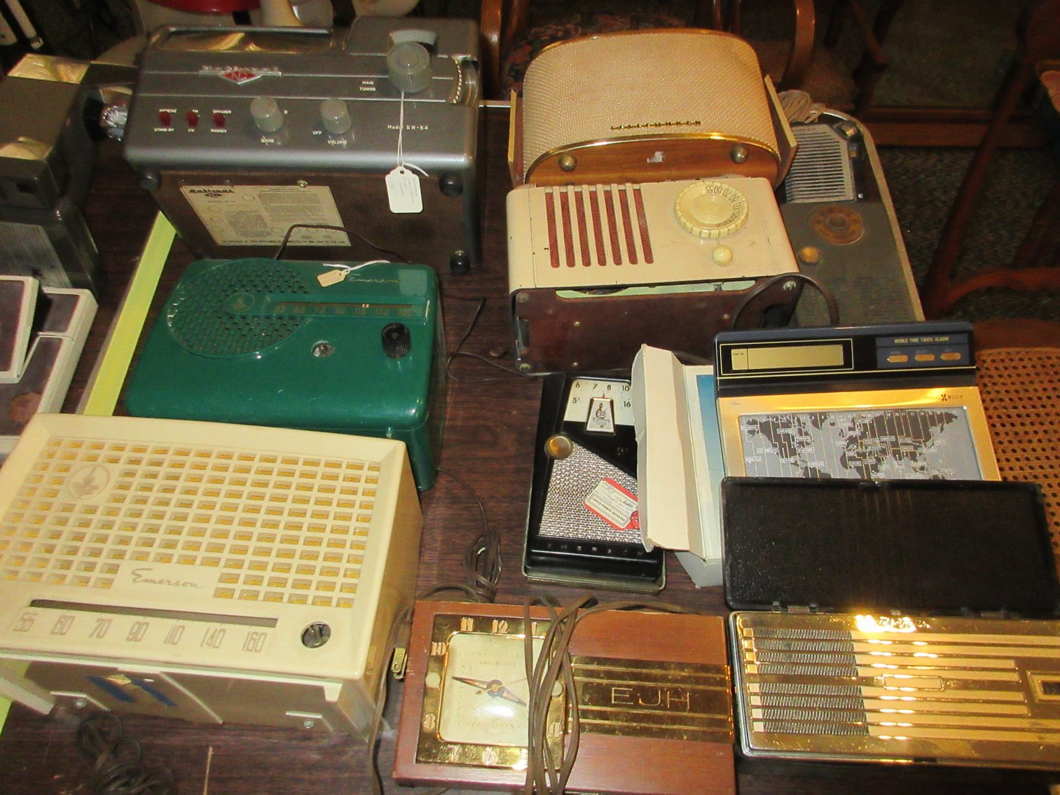 Image for Canonsburg, PA – Store Closing Auction! Tri-State Antiques: Glassware, Furniture, Framed Prints, Collectibles, and More!