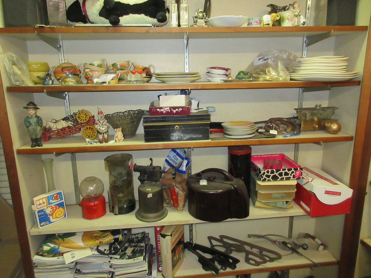 Image for Canonsburg, PA – Store Closing Auction! Tri-State Antiques: Glassware, Furniture, Framed Prints, Collectibles, and More!