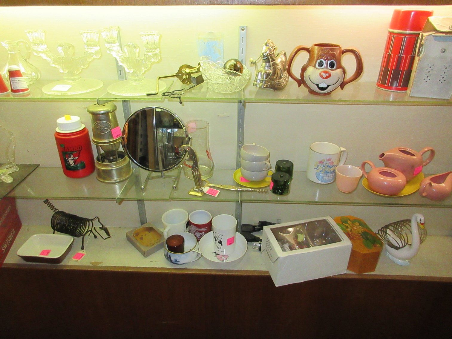 Image for Canonsburg, PA – Store Closing Auction! Tri-State Antiques: Glassware, Furniture, Framed Prints, Collectibles, and More!